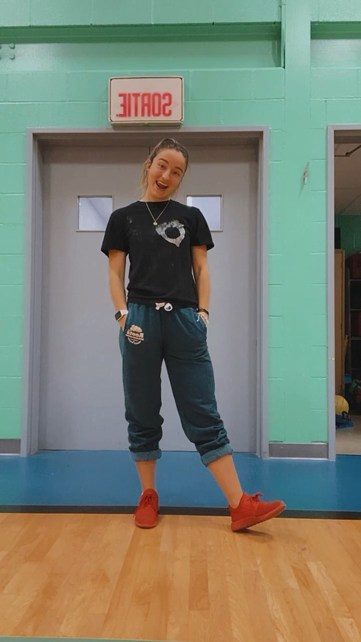 Both items are no longer available but I linked similar items 🥰