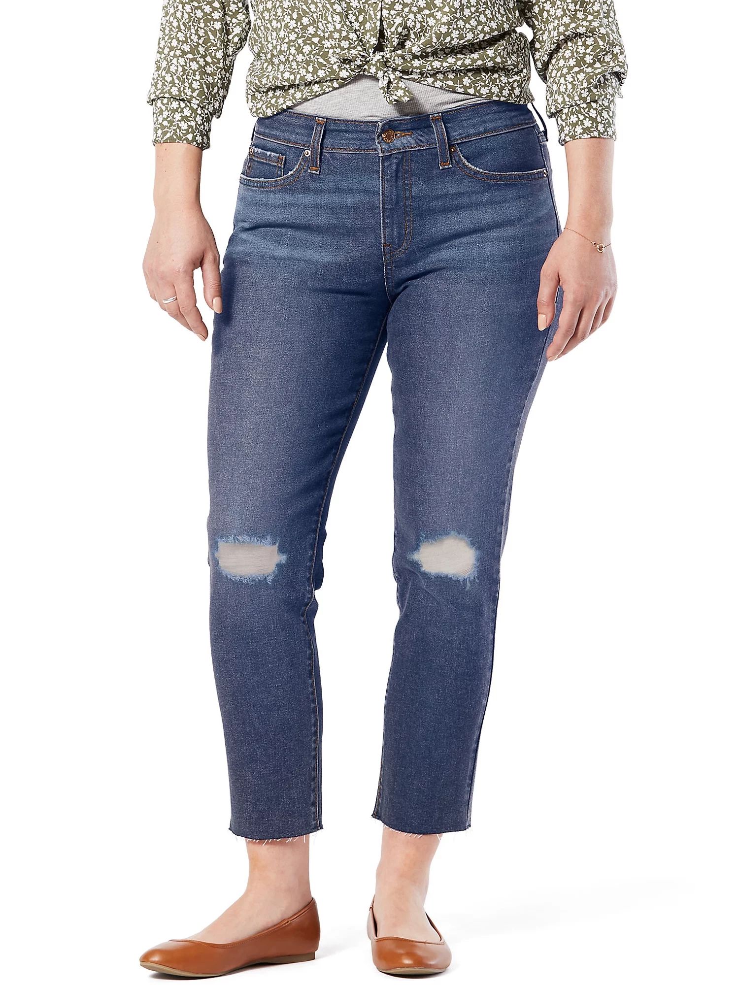 Signature by Levi Strauss & Co. Women's Mid Rise Slim Fit Boyfriend Cut-Off Jeans - Walmart.com | Walmart (US)
