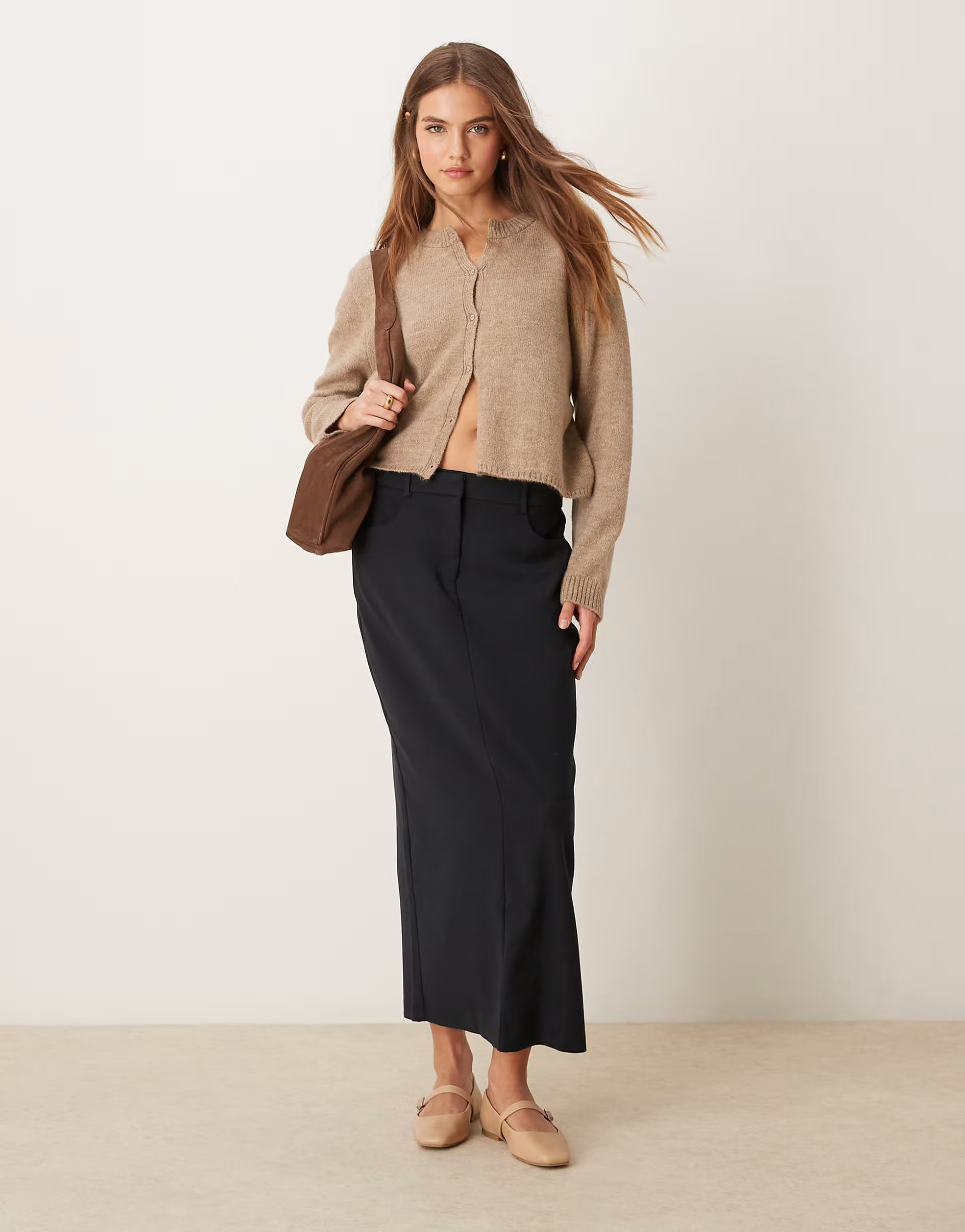 Abercrombie & Fitch mid rise tailored maxi skirt in black | ASOS (Global)