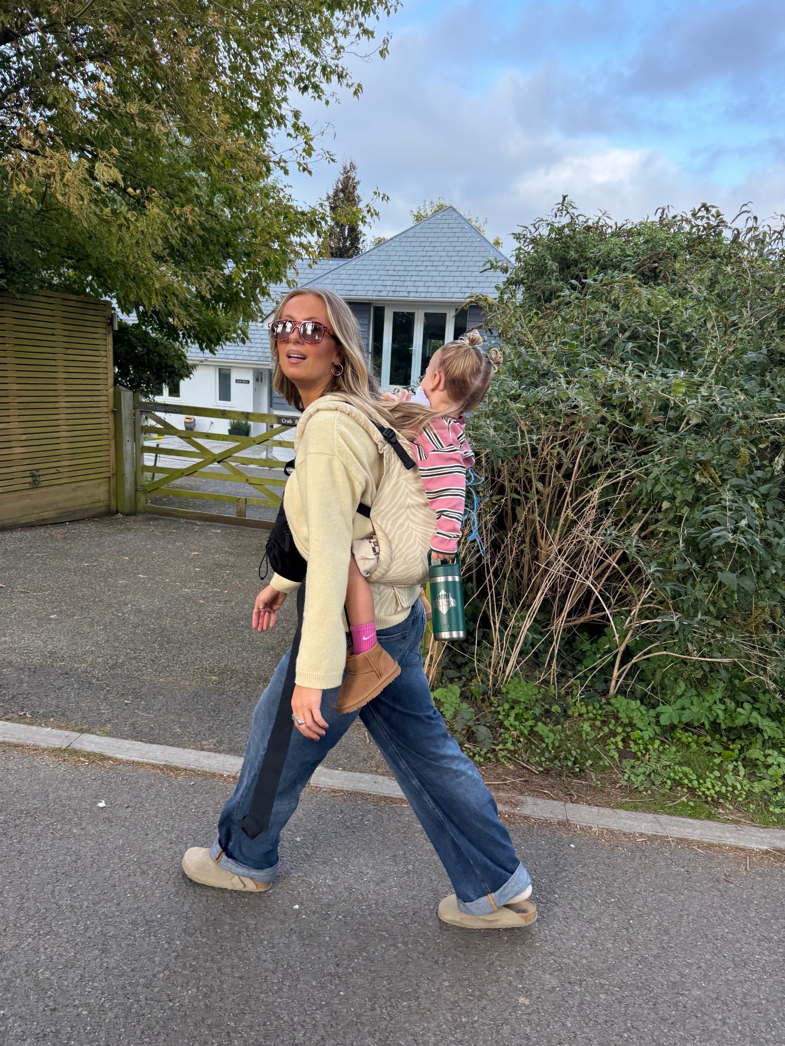 Toddler carrier (ie life saver) 💛

#LTKuk #LTKfamily #LTKkids