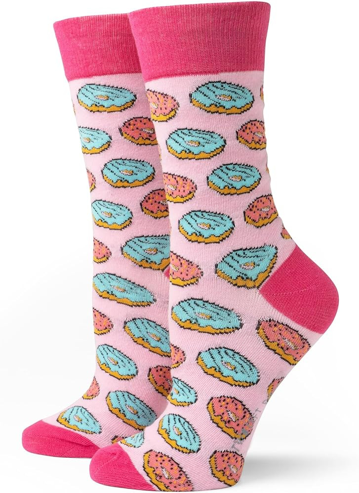 Two Left Feet Funky Flamingo | Amazon (US)