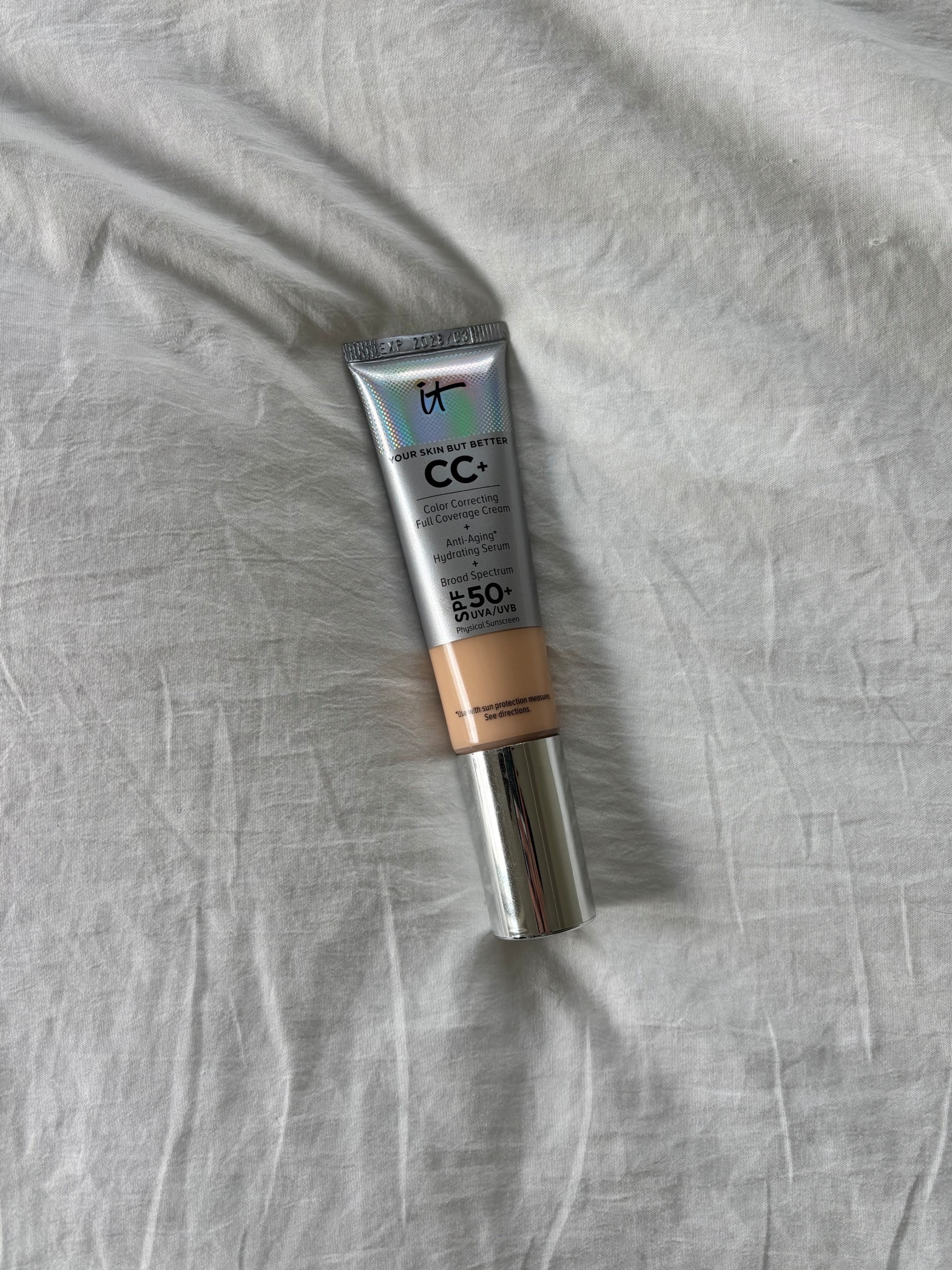 IT Cosmetics CC Cream✨

Contains SPF 50!!! This stuff is no joke. More of a full coverage cream. I use shade fair beige. 

Perfect base for  cream glow makeup routine. HIGHLYYY reccomend  

#LTKMothersDay #LTKgrwm #LTKBeauty