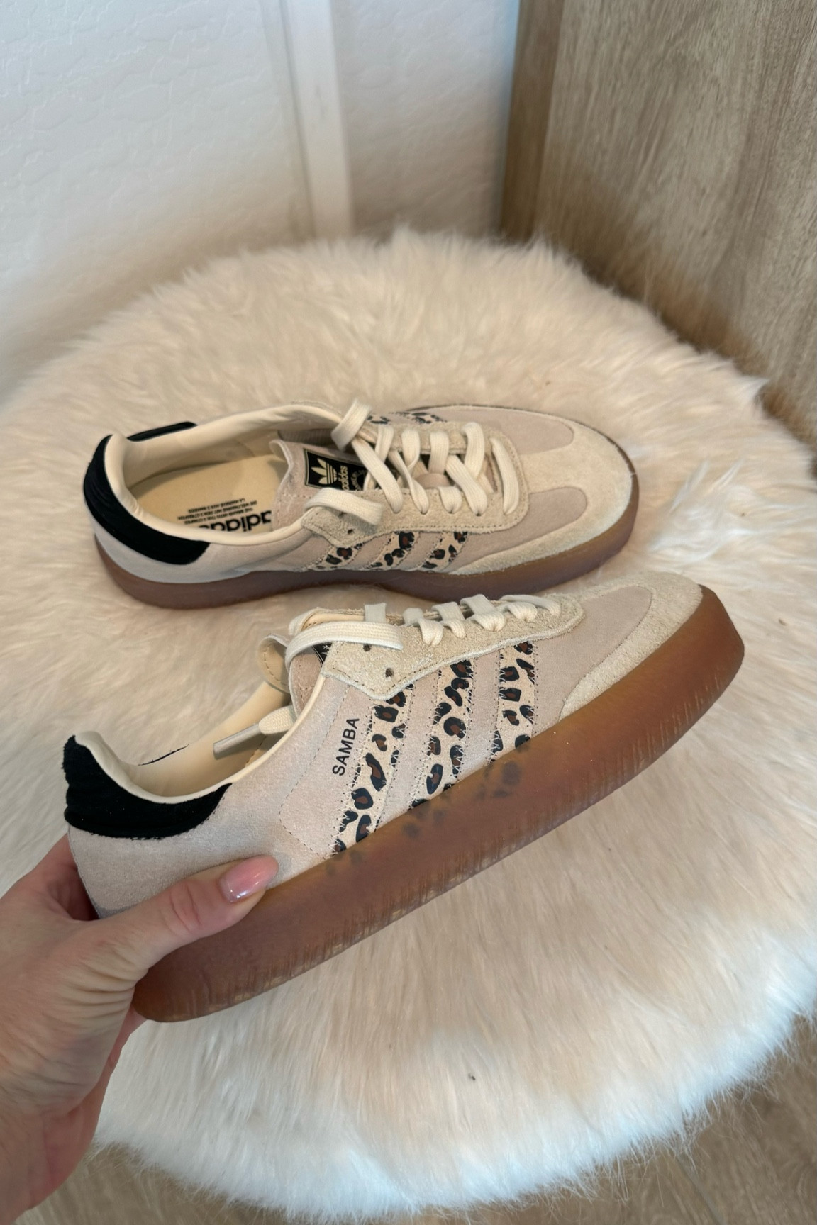 New adidas sambas run tts and are so cute!!! Love the leopard neutral sneaker look 

#LTKShoeCrush #LTKStyleTip