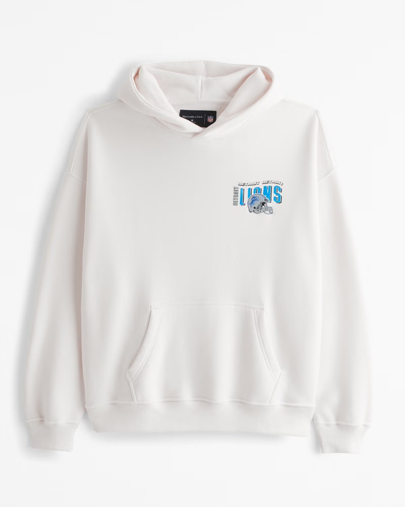 Abercrombie & Fitch Men's Detroit Lions Graphic Popover Hoodie in Cream - Size XXXL | Abercrombie & Fitch (US)