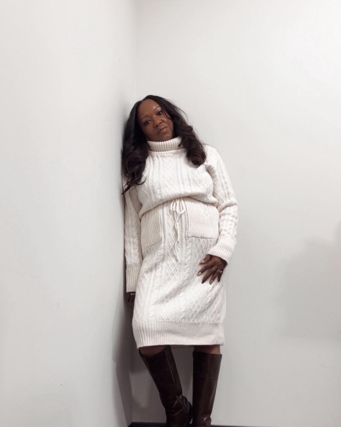 The sweater dress you’ll keep reaching for 🤍
Cozy, flattering, and easy to style — this one fits so good and feels even better.

#LTKSeasonal #LTKOver40 #LTKootd