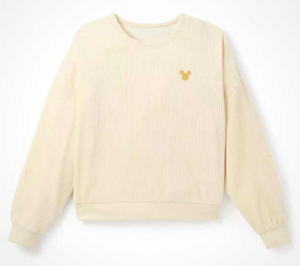 This lounge set is on sale and it is SO TEMPTING. I love a good sleep/lounge set and if it’s Disney, it’s pretty much game over 😍

#LTKFindsUnder100 #LTKSaleAlert #LTKFindsUnder50