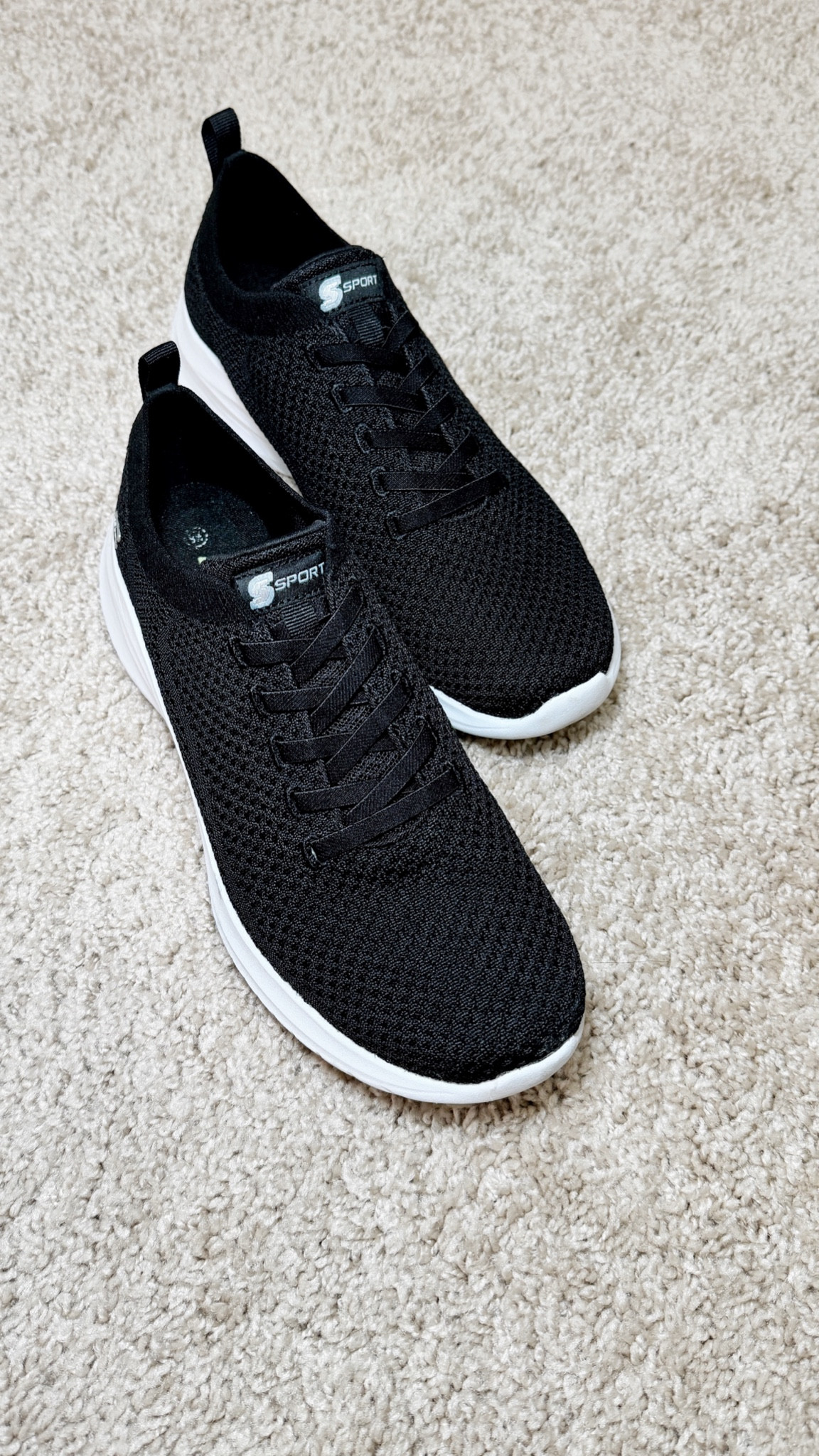 Got some new Sketchers from Target. I like the black and white contrast.

#LTKTravel #LTKStyleTip #LTKFitness