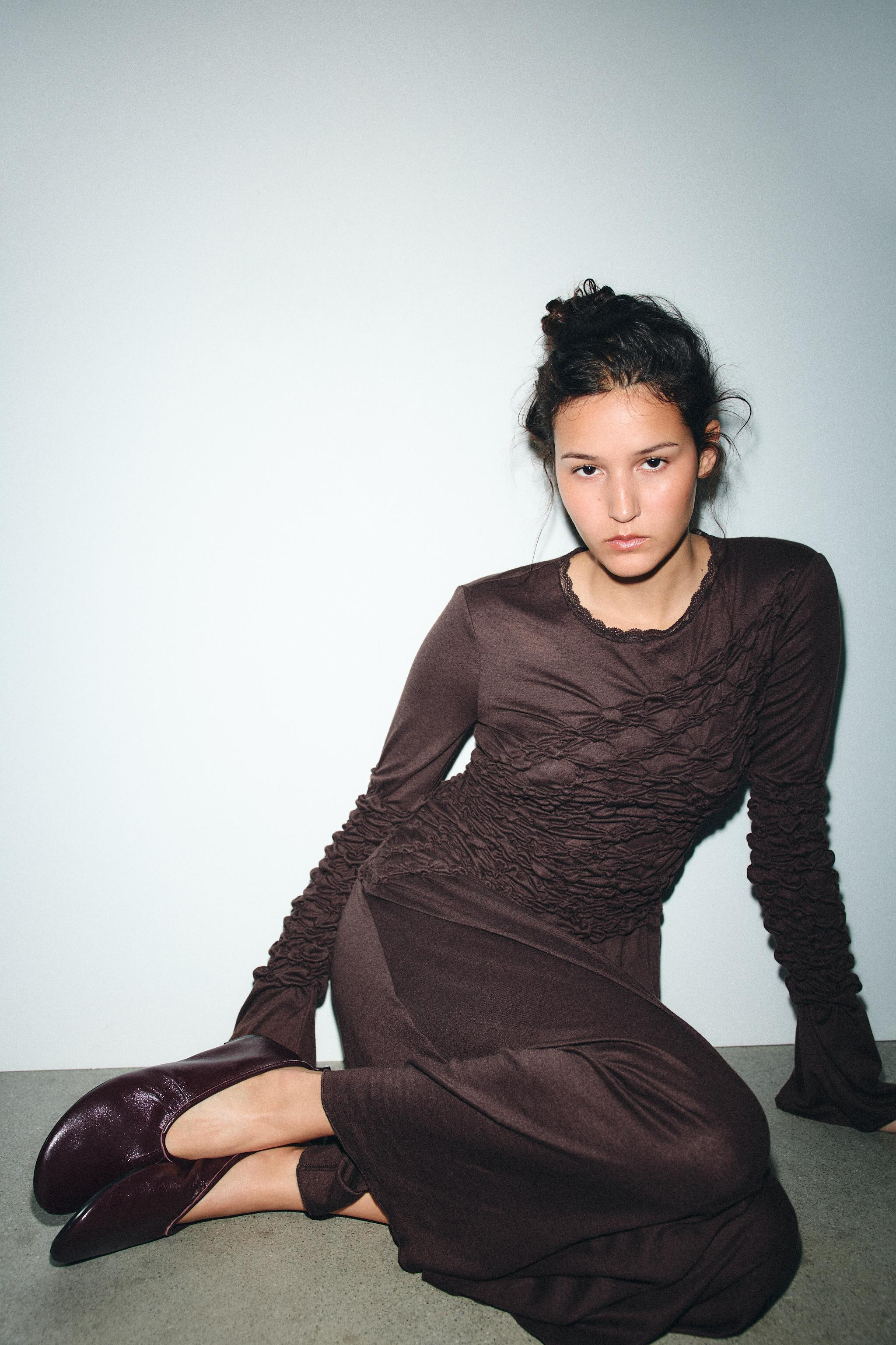 SOFT LEATHER BALLET FLATS | Zara UK