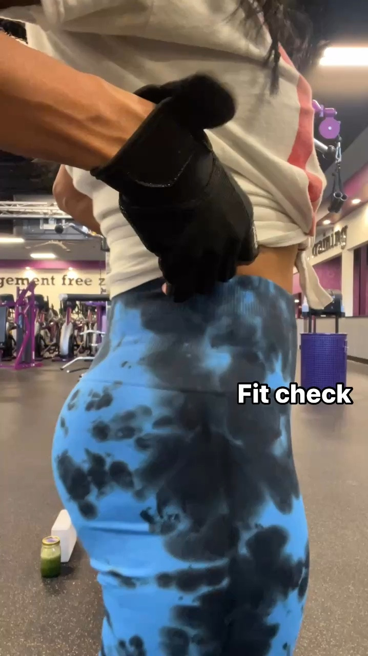 Fit check #gymoutfits #wellness

#LTKFallSale #LTKOver40 #LTKActive