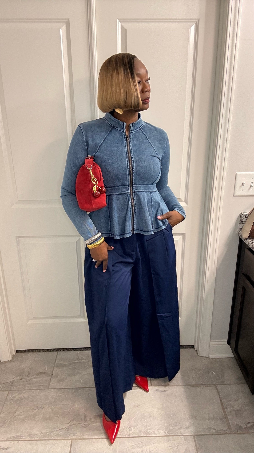 Structured denim + wide-leg trousers + a pop of red.
#Minimalist,

#LTKgrwm #LTKmorningroutine #LTKootd