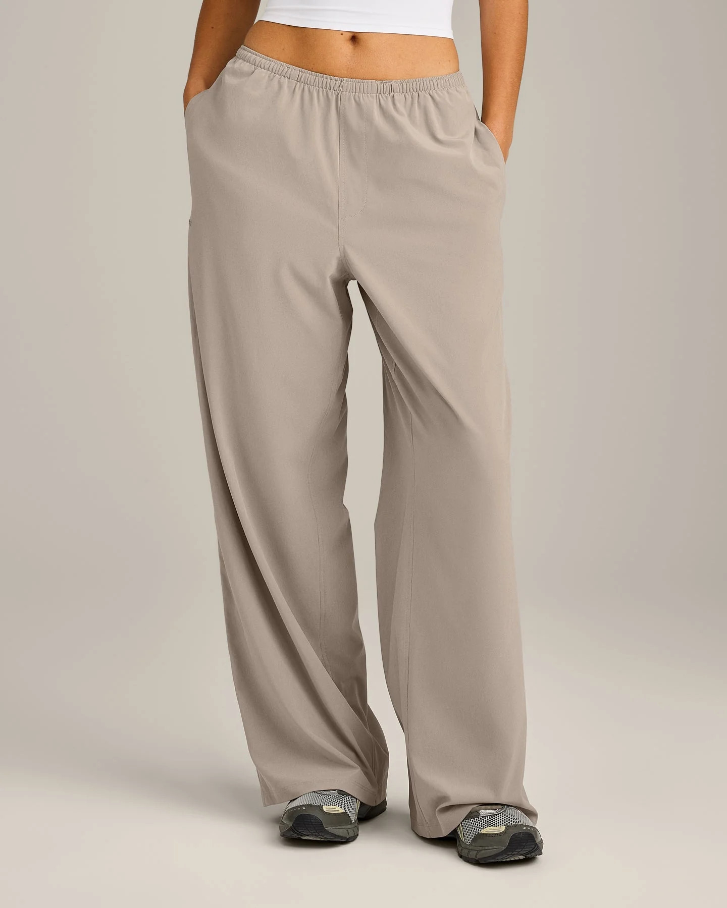 AirMove\u2122 Wide Leg Trousers 
 Warm Sand | Oner Active (UK / US)