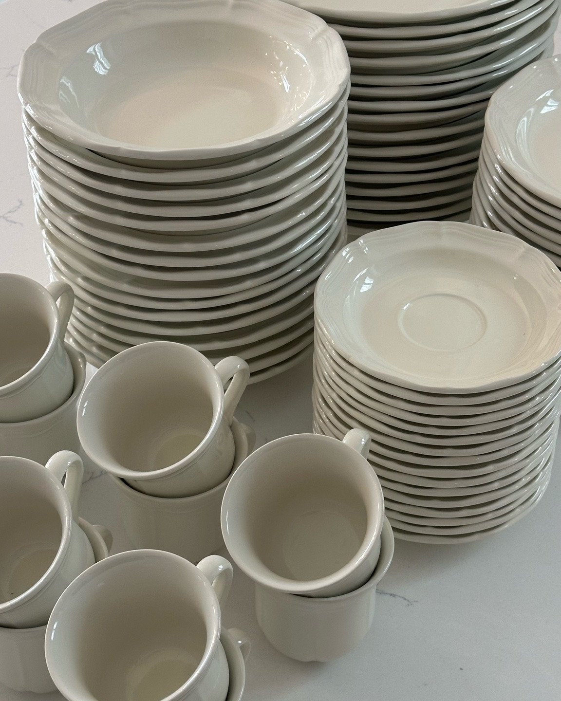 My everyday dinnerware  set

#LTKhome #LTKcanada