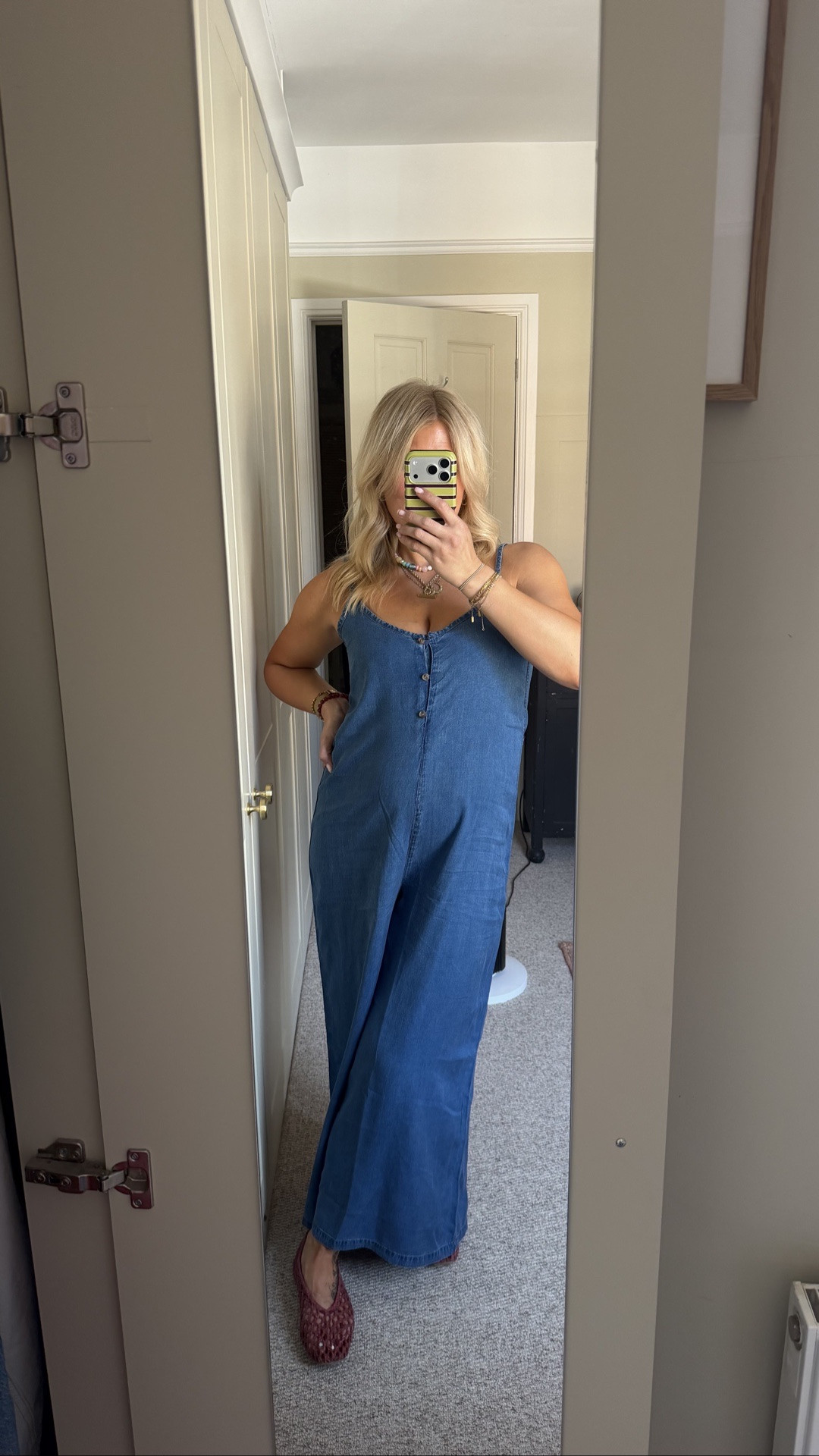 pregnancy friendly jumpsuit

I’m wearing a size 10

#LTKuk #LTKsummer #LTKstyletip