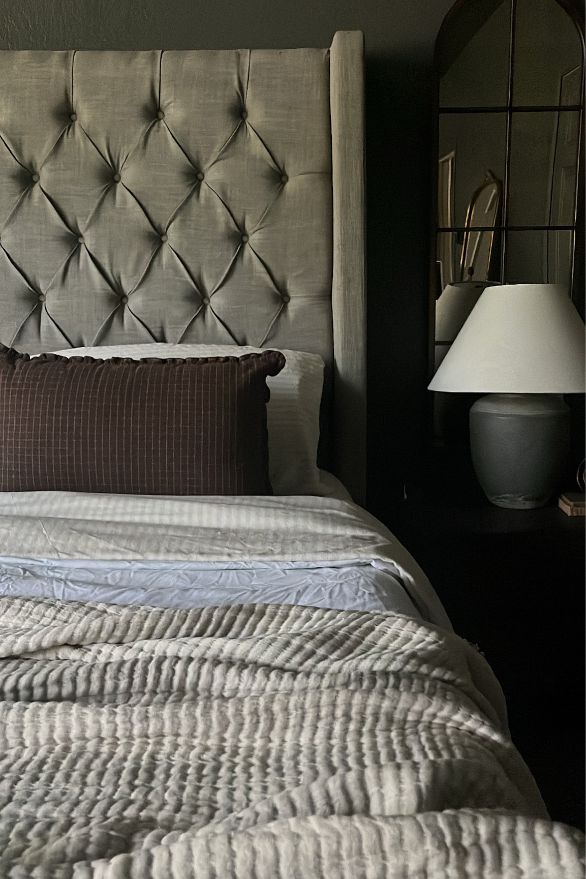 Neutral bedding
Simple bedding
Casual bedding 

#LTKhome #LTKsalealert #LTKstyletip