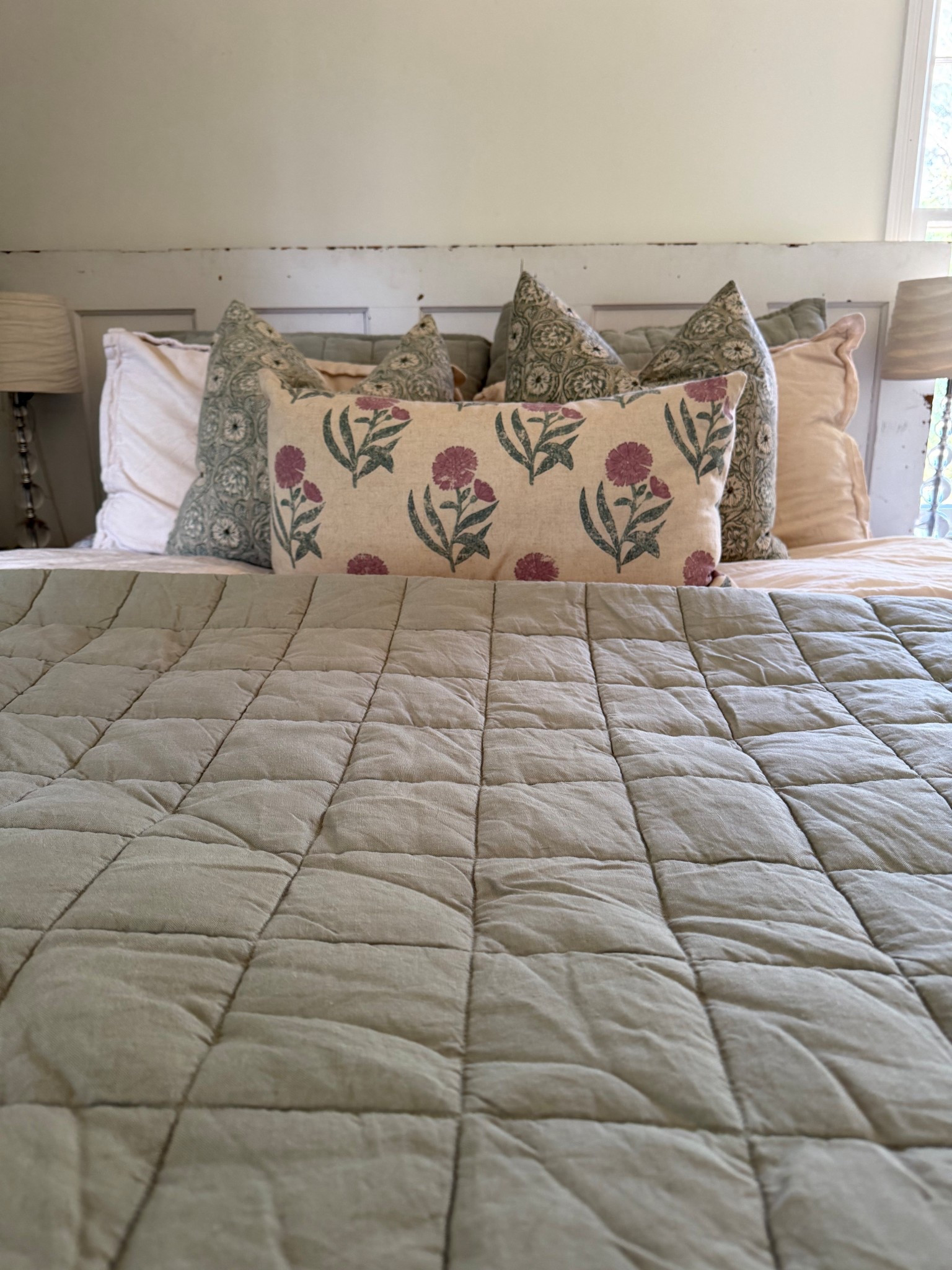 Spring refresh for the bedroom

Bedding master bedroom, quince bedding, king bedding, master bedroom bedding, quilt bedding, quince linen

European Linen Box Quilt Set
Color is Willowleaf

@Quince 

#LTKHome
