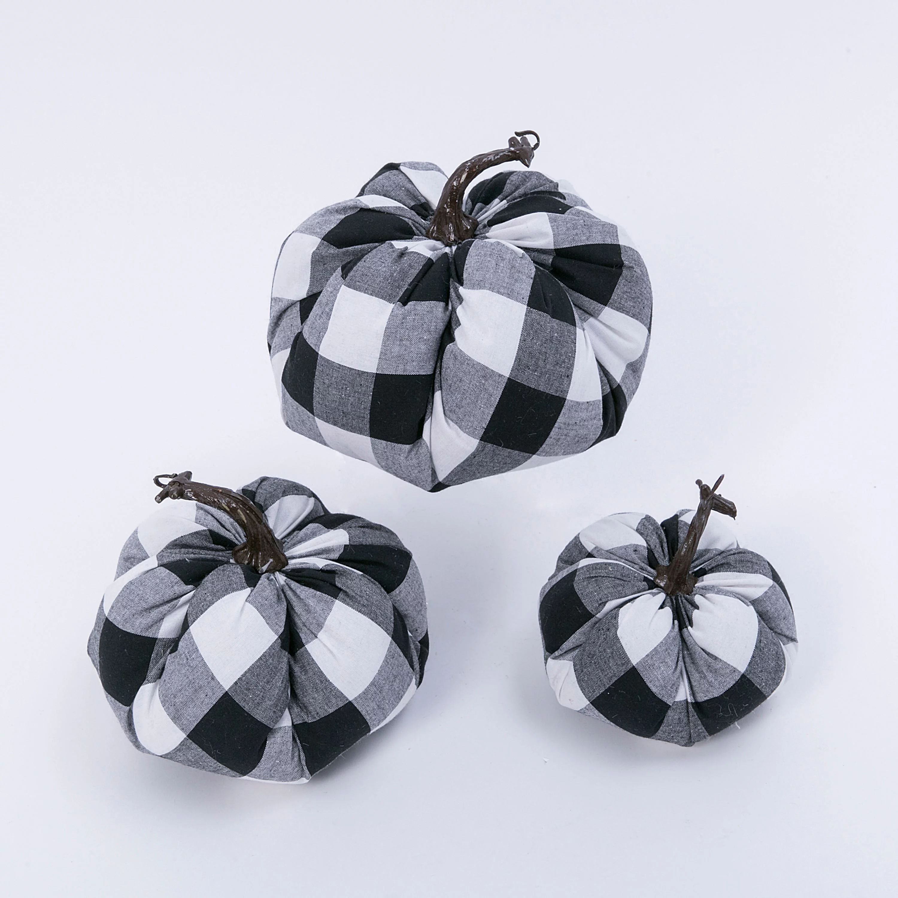 Gerson Set of 3 Assorted Sized Fabric Black and White Plaid Pumpkins Harvest Décor - Walmart.com | Walmart (US)