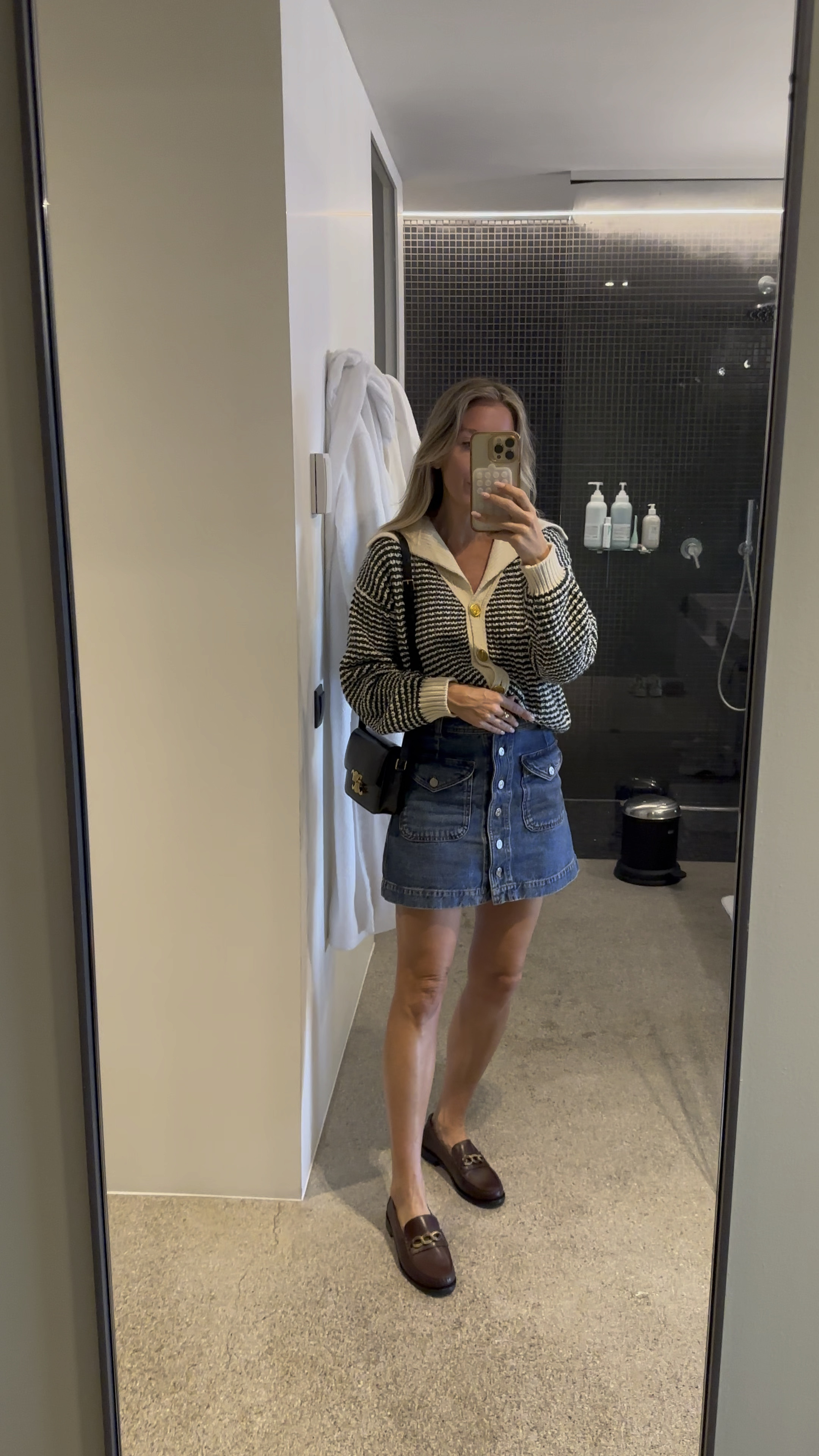 So ready for fall outfits! Picked up this @trovata sweater which is the perfect layering piece and so cozy! 

#LTKSeasonal #LTKStyleTip #LTKVideo