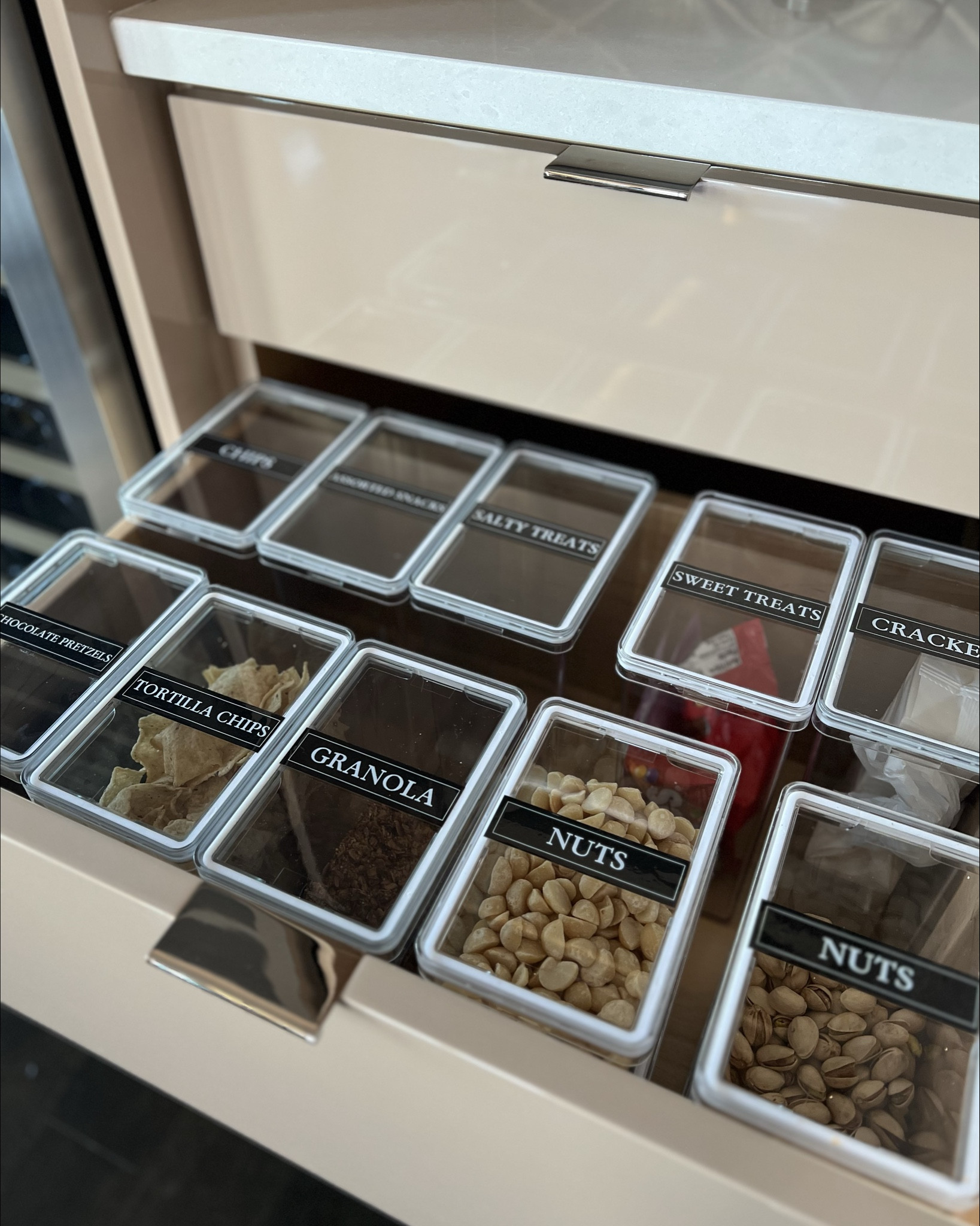 SNACK DRAWER ORGANIZATION

#LTKHome #LTKFamily #LTKKids