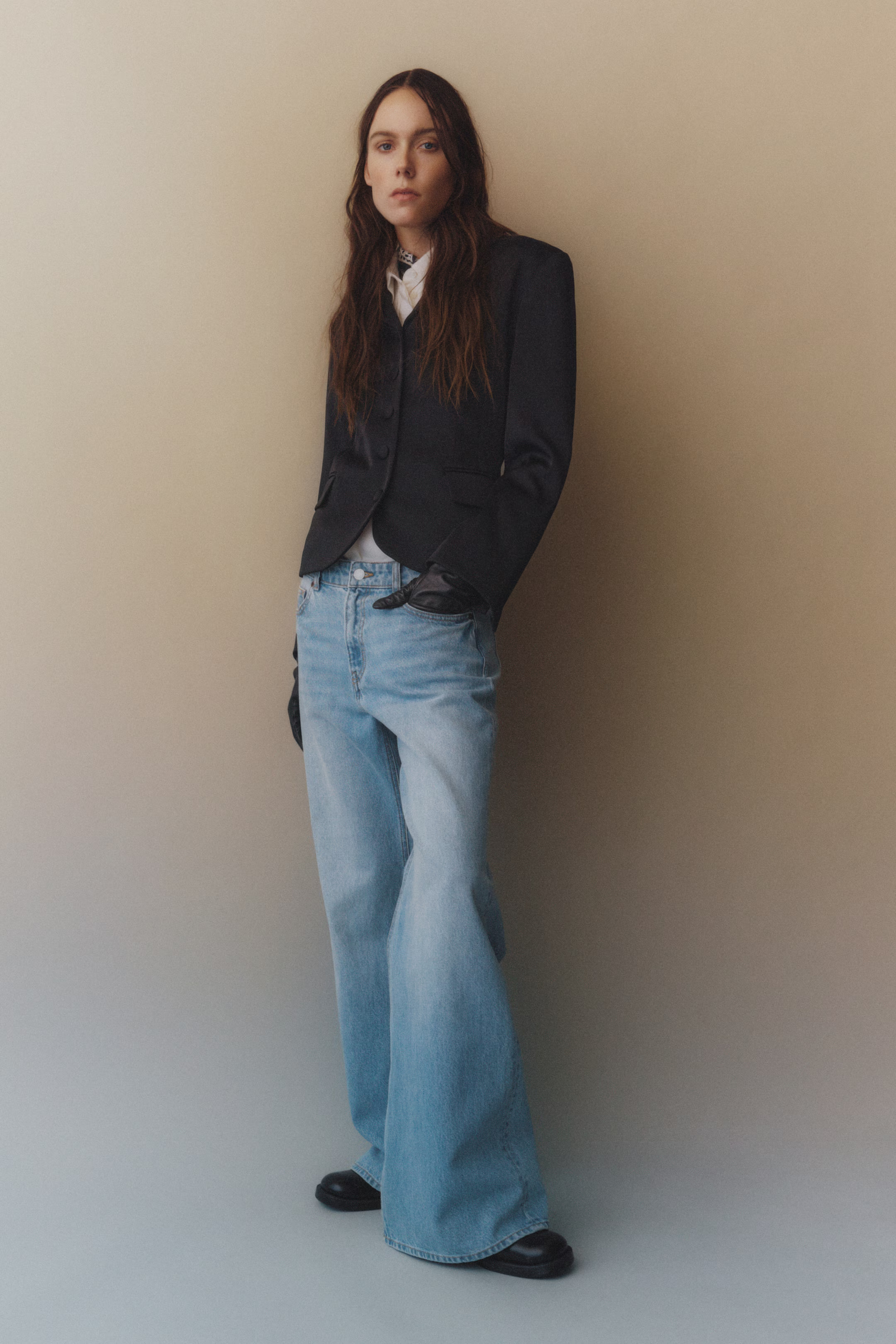 Flared Regular Jeans - Light denim blue - Ladies | H&M GB | H&M (UK, MY, IN, SG, PH, TW, HK)