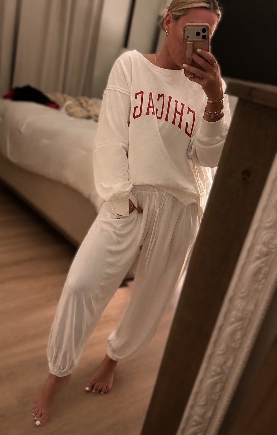 Brisk on the patio last night! Wasn’t mad about these sweats! 🍂🍂🍂 have two colors now in these balloon sweats!

Amazon find. Comfy. Travel outfit. Fall style.

#LTKSeasonal #LTKootd