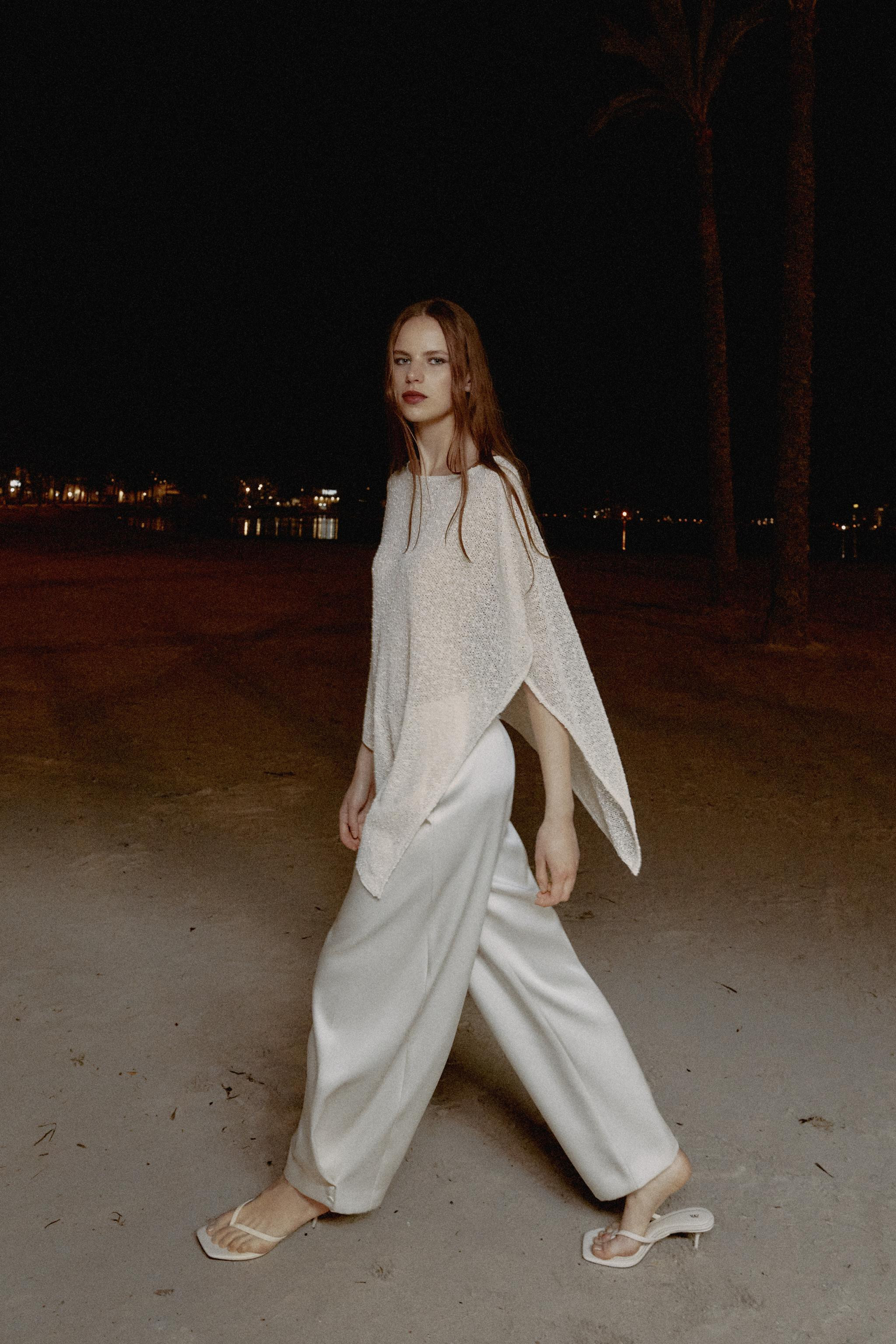 Description | Zara US