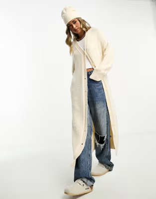 ASOS DESIGN chunky button through maxi cardigan in cream | ASOS | ASOS (Global)