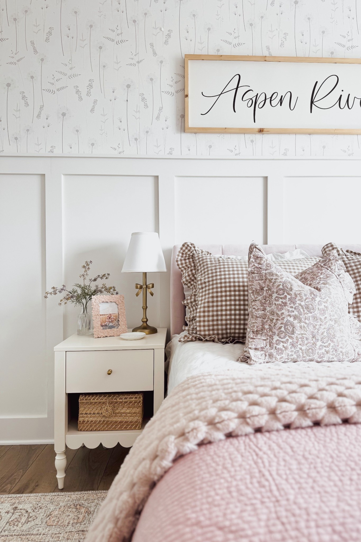 Aspen's scalloped nightstand is currently trending!!

Home, home finds, home accents, home decor, little girls room, girls bedroom, pink bedroom, nightstand, nightstand styling, ribbon table lamp, bedding, bedroom inspo 

#LTKKids #LTKHome