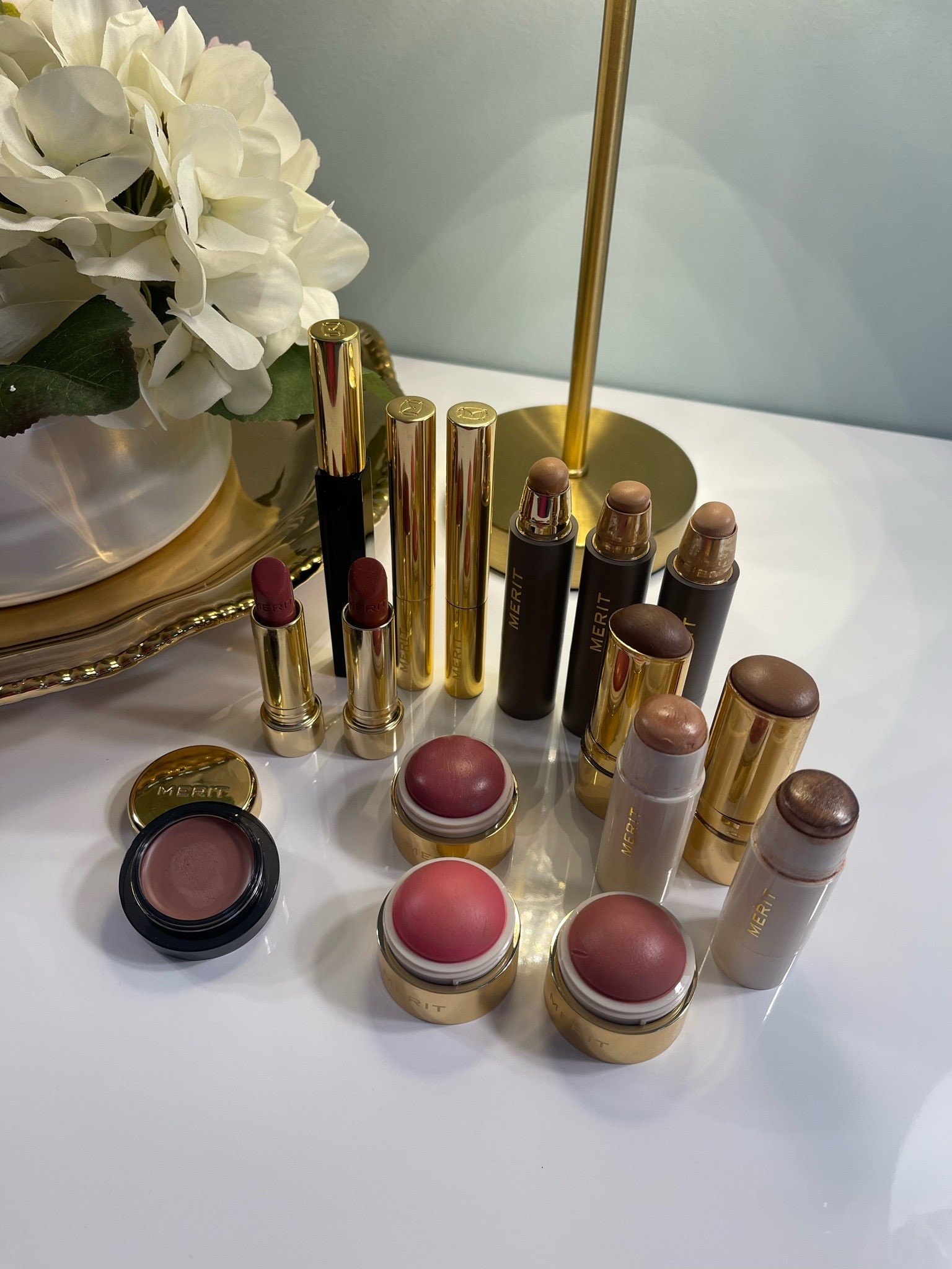 My @Merit makeup collection keeps growing! 
Everything I need for a full face in about 5 -7 minutes! And perfect for mature skin!

#LTKgrwm #LTKOver40 #LTKBeauty