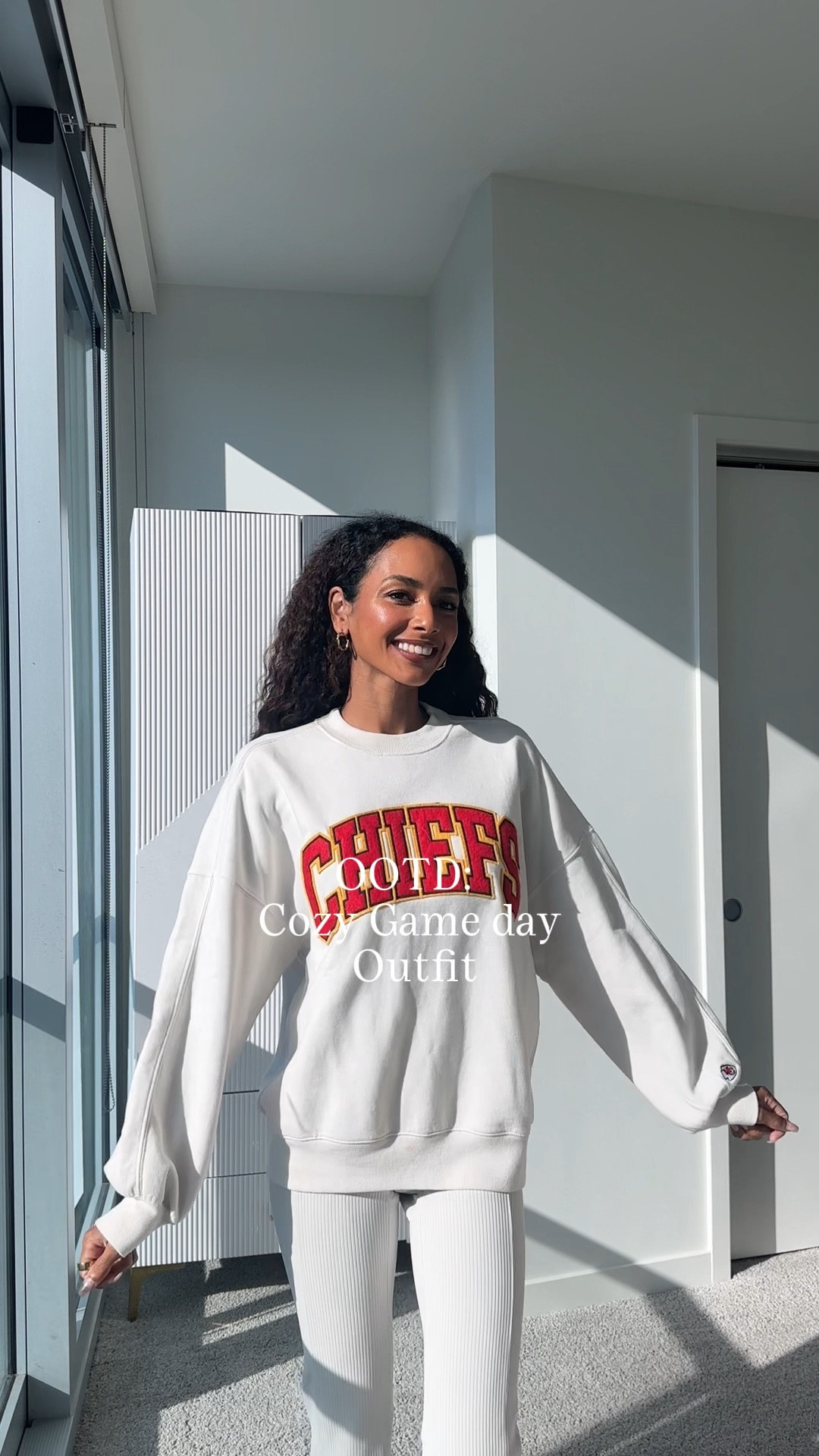 This is my cozy game day outfit! Some Sundays are meant to be spent on the couch 🤪 can’t go wrong with a comfy sweater & pants! 
Abercrombie is having their NFL collection sale right now for 25% off. 

Sweater: XXS
Pants: 0
Ugg: Size 8 (go up in size for a comfy fit)

#LTKStyleTip #LTKFindsUnder100 #LTKActive