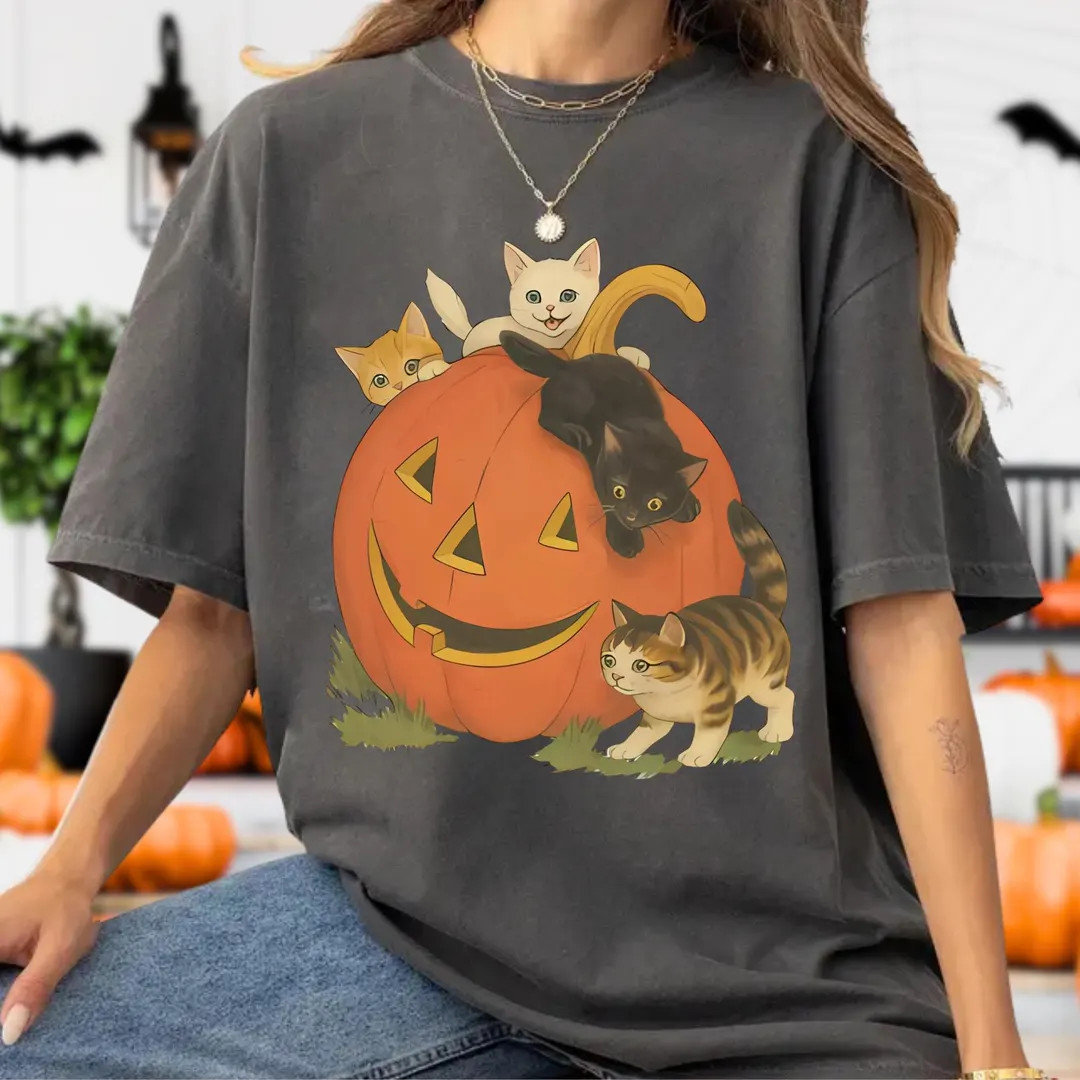 Vintage 90s Cat Halloween Comfort Colors T-shirt, Retro Cute Cats Fall Vibes Tee, Vintage Jack-o-... | Etsy (US)