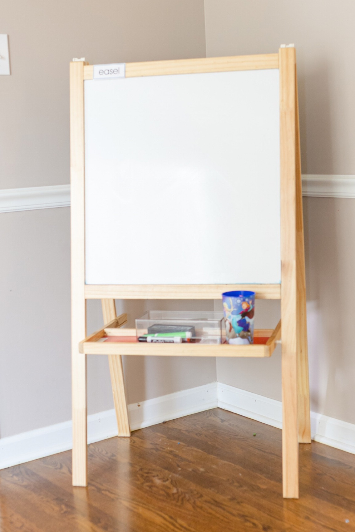 Play room organization – easel for kids!

#LTKFamily #LTKHome #LTKKids