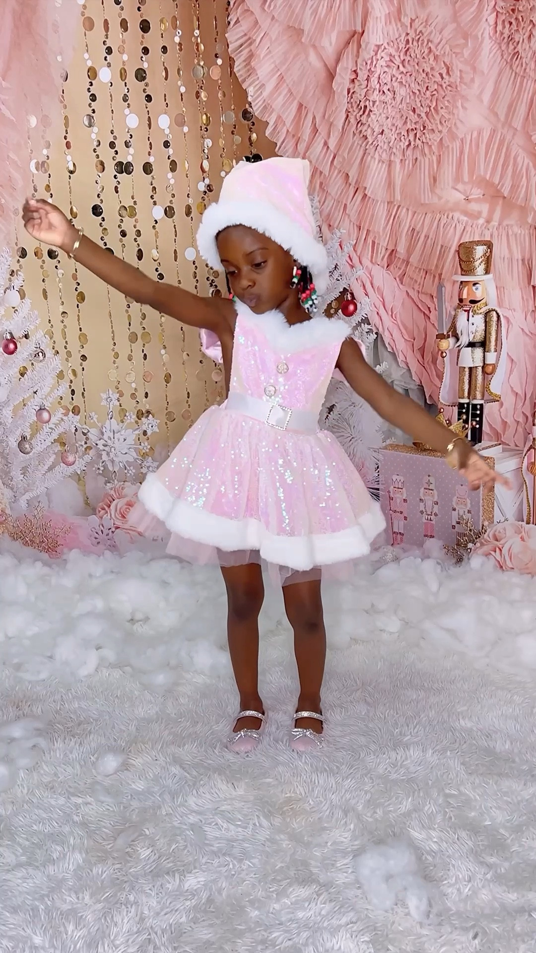 I'm ready for a pink Christmas #princess #christmasstyle #holidayfashion #fashionshorts #festiveoutfit

#LTKKids #LTKgrwm #LTKHoliday