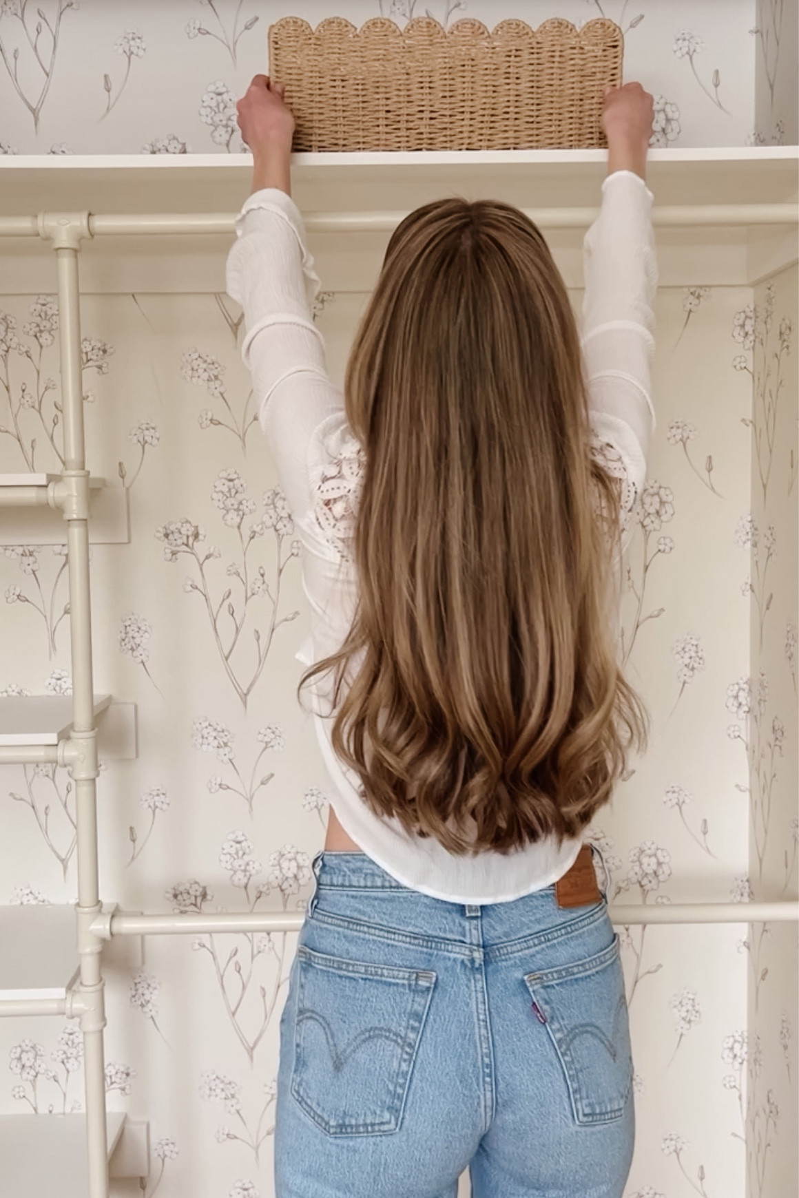 The perfect neutral floral wallpaper 


#LTKbump #LTKbaby #LTKhome