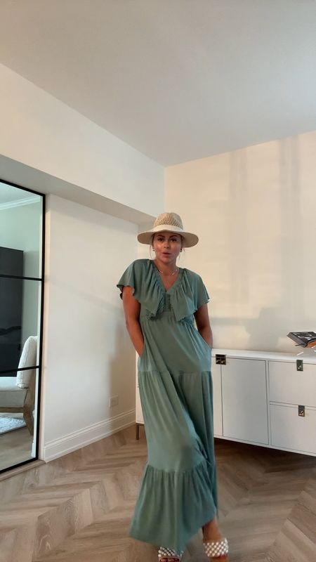 Such a good look for less Amazon maxi dress! Looks just like the FP one! Several colors and I’m in small. 
My hat is packable too! 

Dress. Maxi dress. Dresses. Sandals. Beach dress. Outfits. Summer style.



#LTKStyleTip #LTKSaleAlert #LTKFindsUnder50