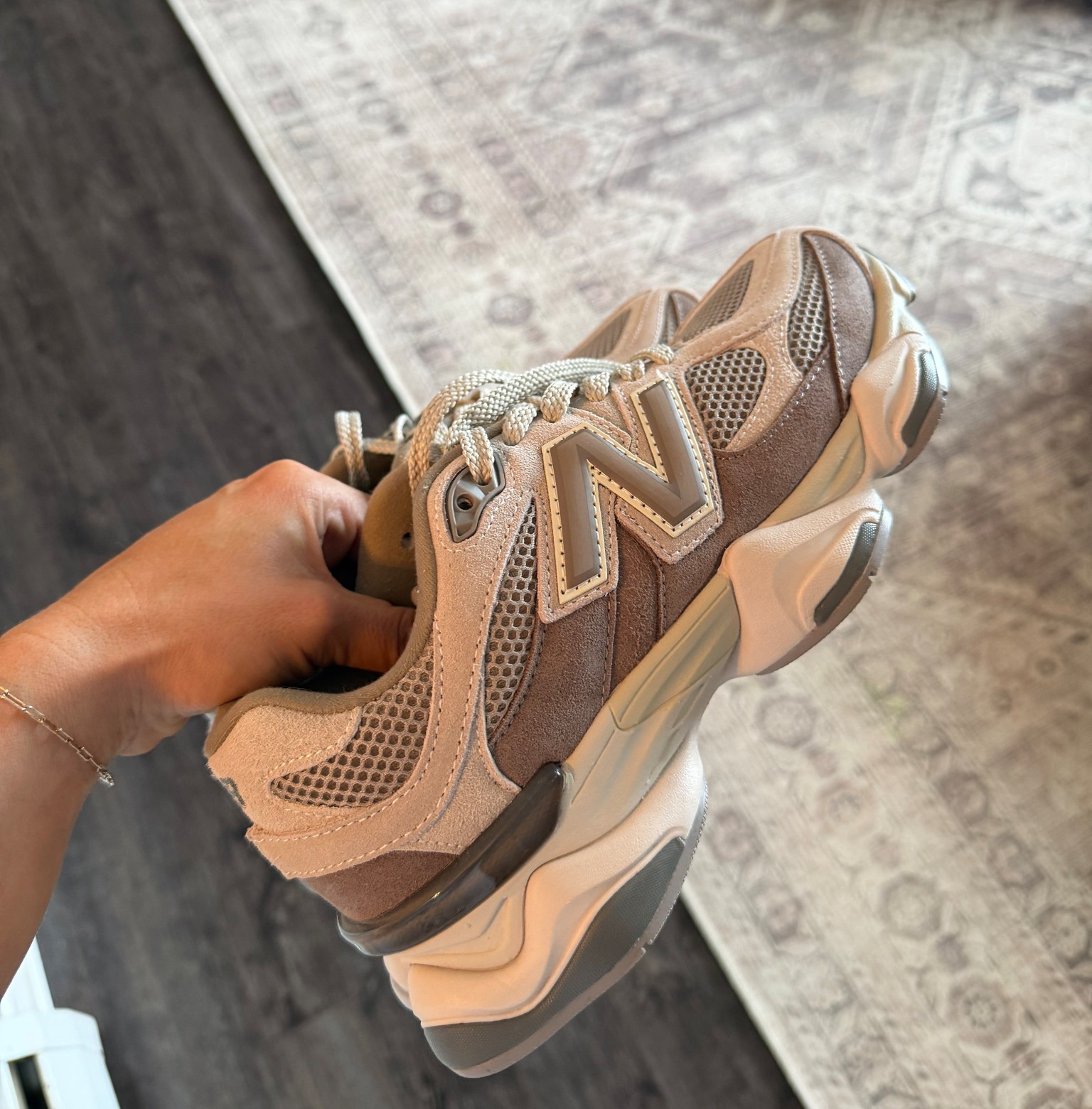 I’ve been waiting for these 😍 this exact color was hard to find, but select colors are on sale now for a huge discount at New Balance! I’ve linked a few others I like that are similar neutrals 👟

New Balance
9060
Mushroom
Free people
Shoes
Neutral shoes
Transitional pieces
Sneakers
Nude sneakers
Natural shoes
Tan sneakers
Neutral sneakers
Casual wear
OOTD 
Teacher pieces
Teacher sneakers

#LTKfitnessgoals #LTKdayinmylife #LTKActive