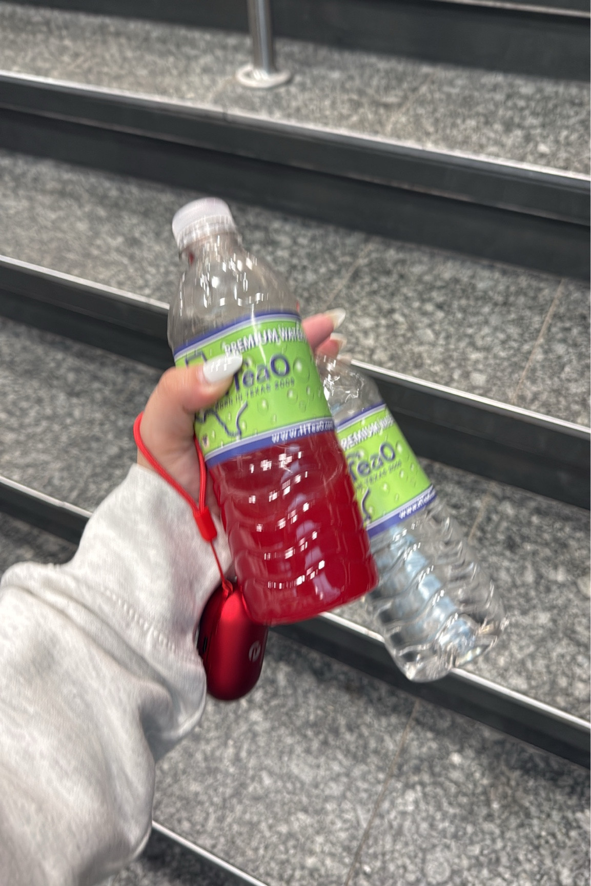 Gym must haves, advocate spark, Raycon everyday earbuds, and HTeaO water!

#LTKActive #LTKTravel #LTKFitness