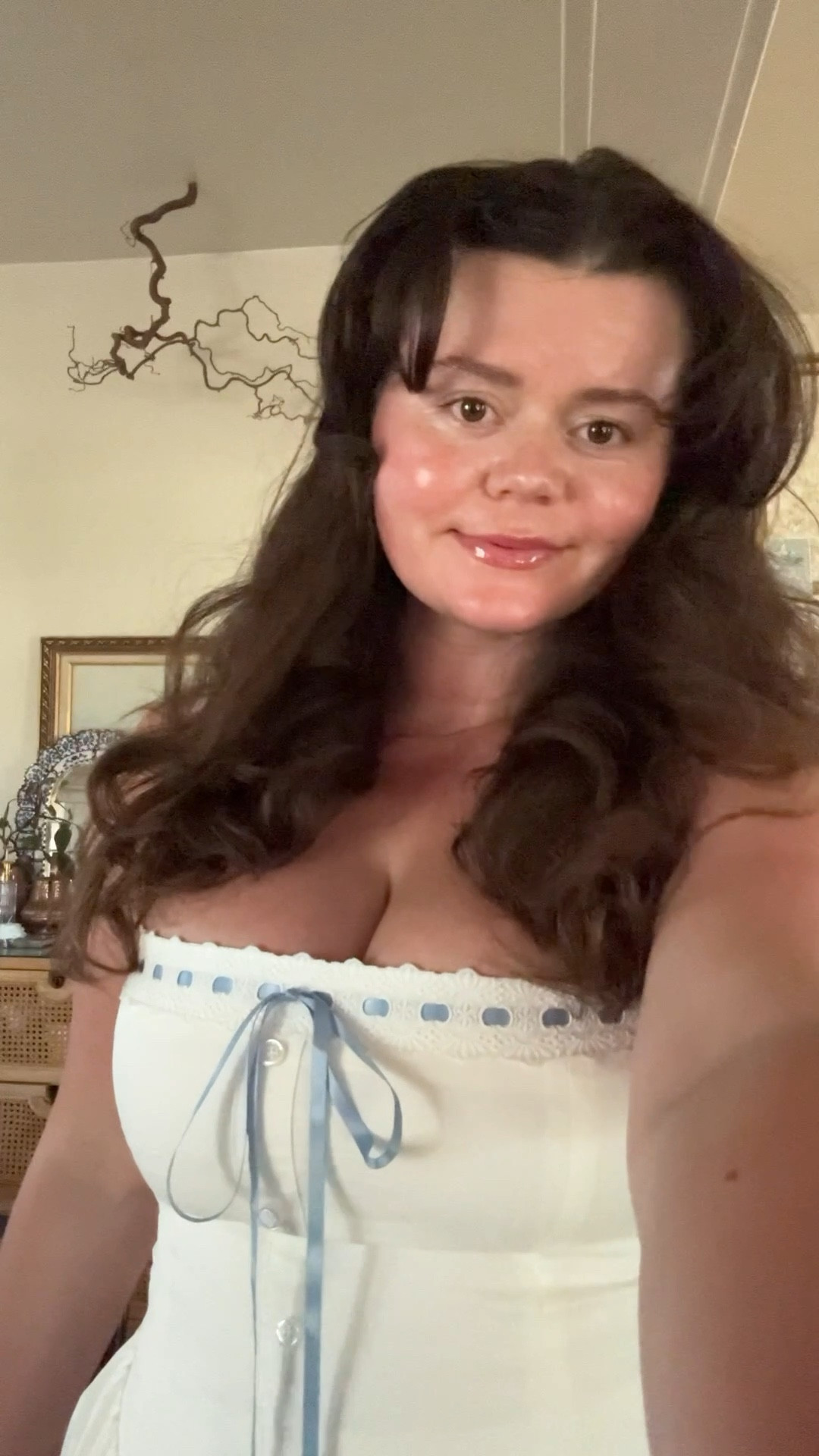 Wearing a size large and it has an adjustable corset back! My measurements are 39-28-42 / 34 DDD

#LTKStyleTip #LTKMidsize #LTKSummerEdit