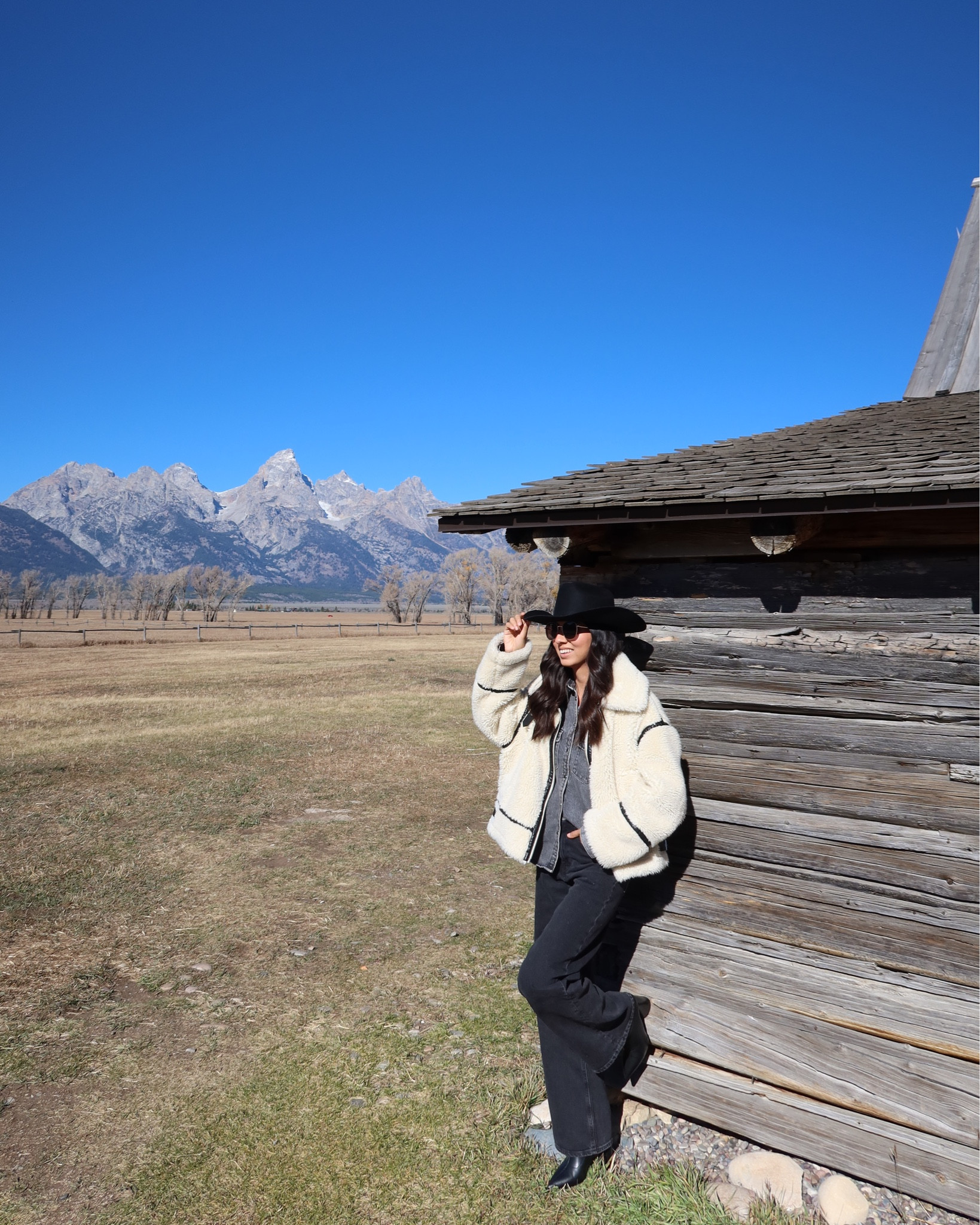 Fall Fashion / Fall Style 
denim button down, black jeans, cowboy hat 

#LTKStyleTip #LTKTravel