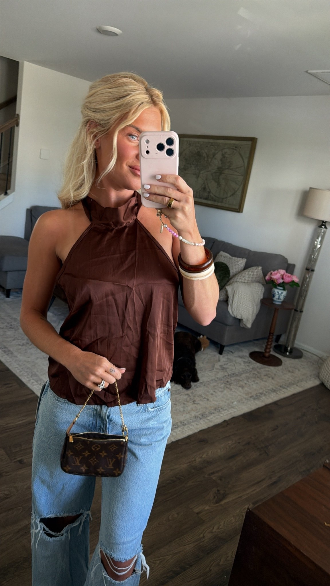 Date night look! 🤎

My top is Amazon and jeans are Abercrombie! The pair so well together for a perfect date night outfit ✨

Outfit inspo, affordable outfit, spring outfit, summer outfit, vacation outfit, travel inspo, travel wear, outfit ideas

#LTKgrwm #LTKootd #LTKdayinmylife