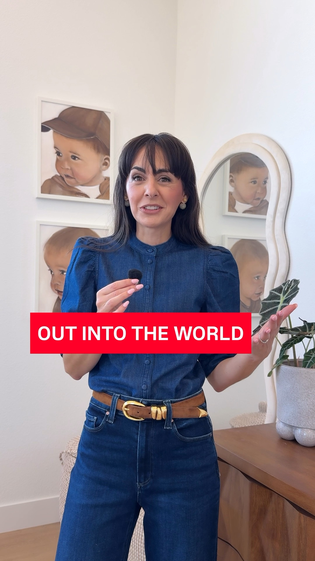 Out into the world. ✨

Getting dressed doesn't have to be complicated — that's exactly why I built Capsule Wardrobe Kickstarters: 2 pieces, 1 outfit, an entire wardrobe's worth of outfit options.

Four Kickstarter
➡️ jeans + white top, 
➡️ monochromatic
➡️ the non sloppy sweatsuit 
➡️the Canadian tuxedo

Shop all 4 now

Want the Outfit formulas, shopping links, and the full guide to land in your inbox this Sunday join my free vip shopper club on closetchoreograpy.com