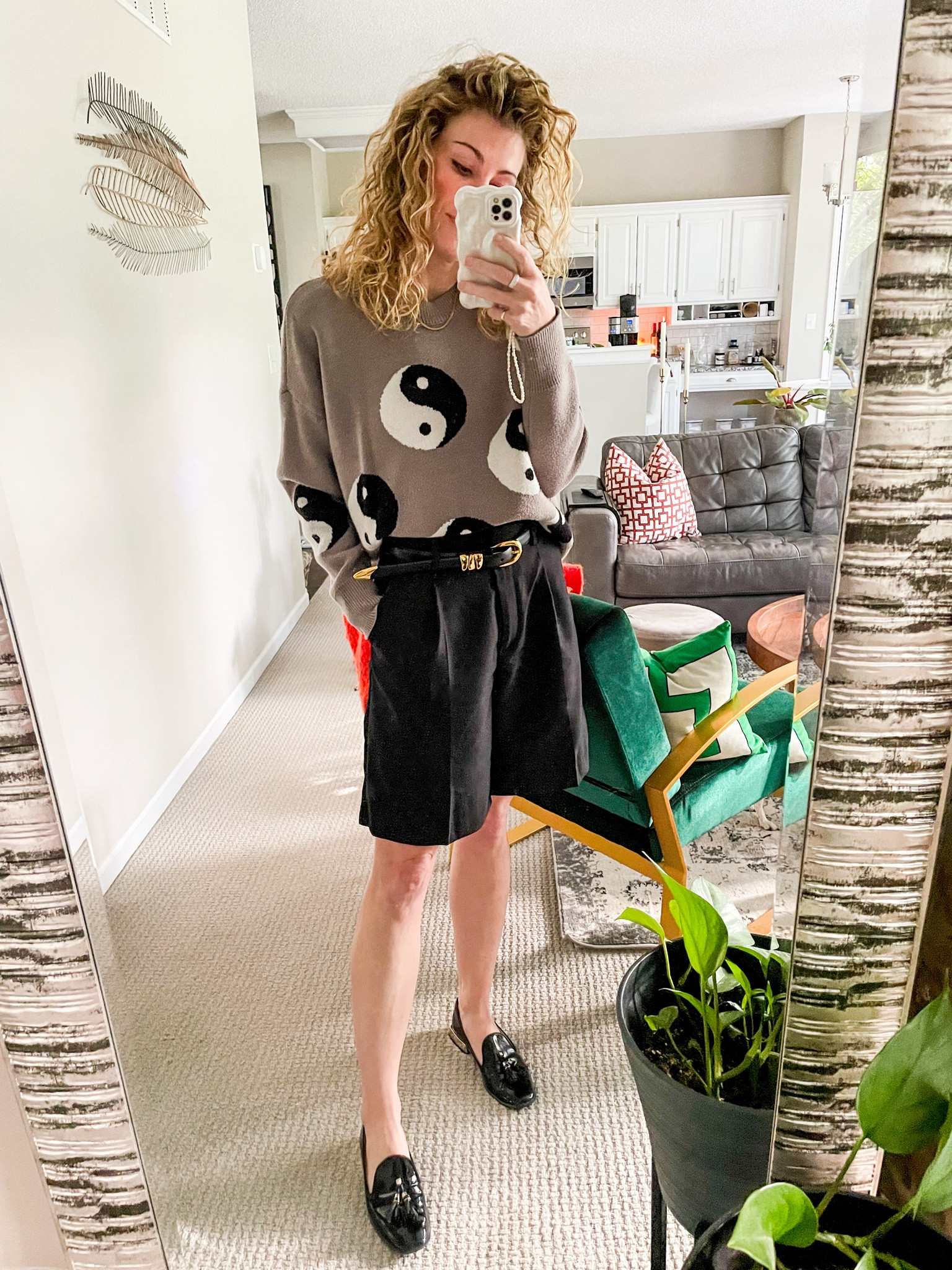 Summer to fall office outfit: sweater and trouser shorts with patent loafers  

#LTKWorkwear #LTKStyleTip #LTKFindsUnder50