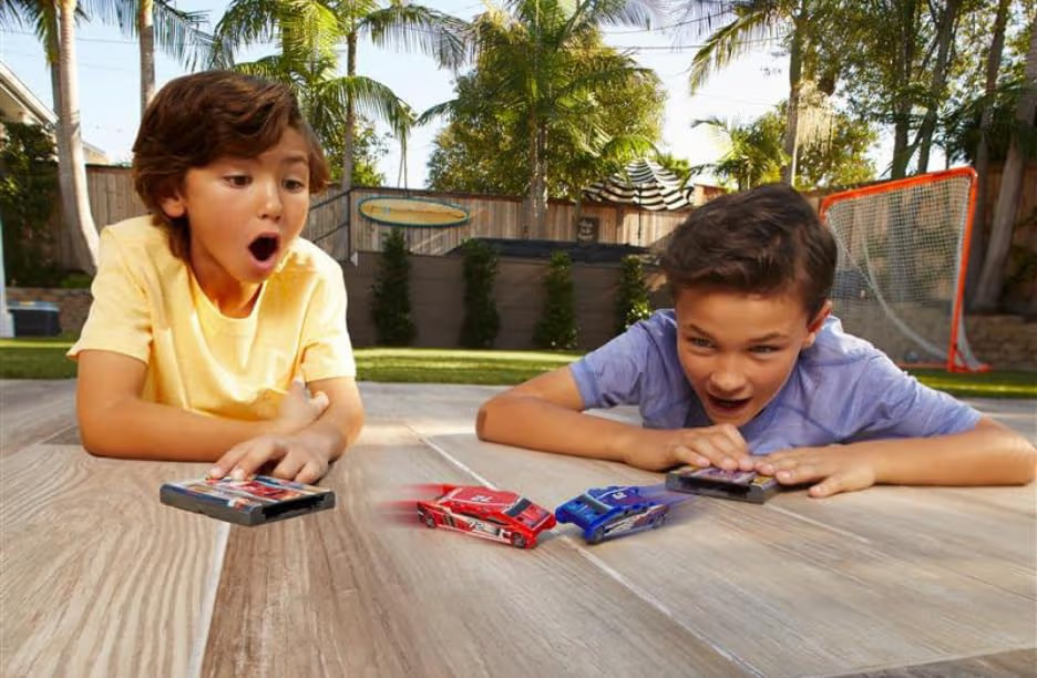 FLAT 2 FAST Original Stunt Card Racer – Flat Car Racer and Pocket Size Racecar Launcher with Bu... | Amazon (US)