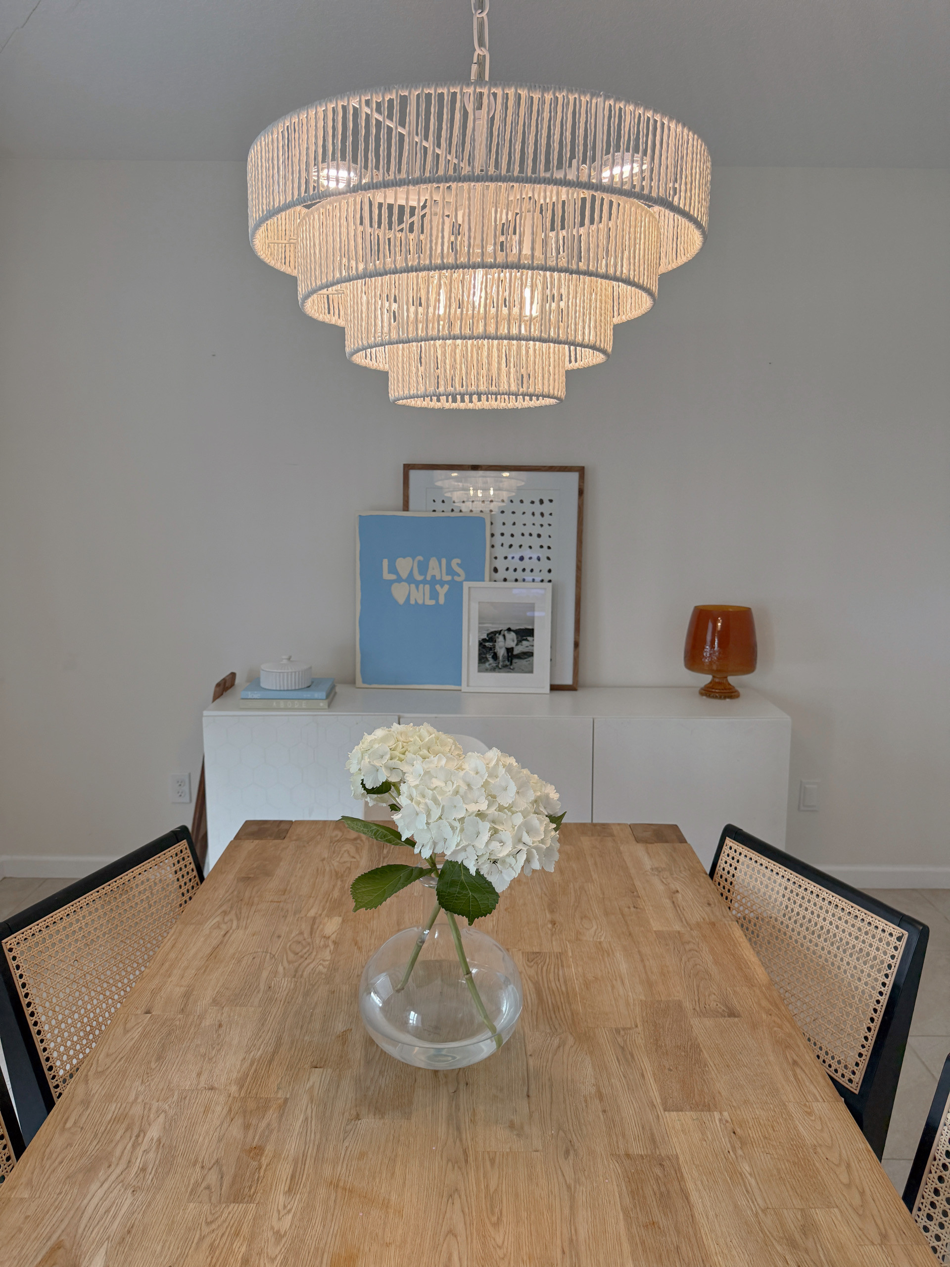 Modern Coastal Home Decor - Amazon home find!  

 #LTKHome