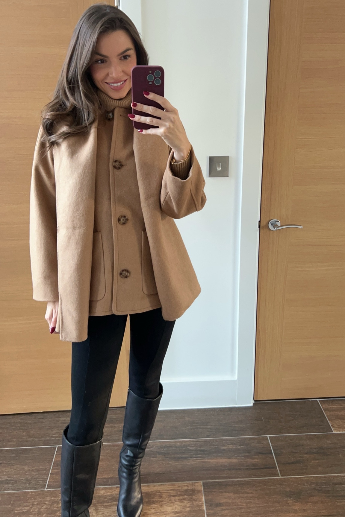 Love this camel coat from Abercrombie! 

The matching scarf is so cosy 

#LTKeurope #LTKCyberWeek #LTKwinter