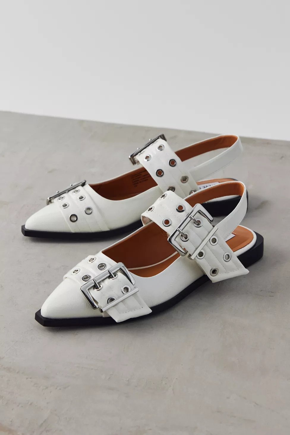 Steve Madden Graya Buckle Slingback Mule | Urban Outfitters (US and RoW)