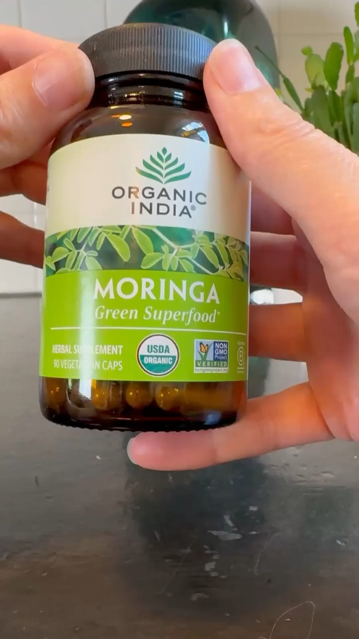 Why Is Everyone Talking About Moringa? #ad