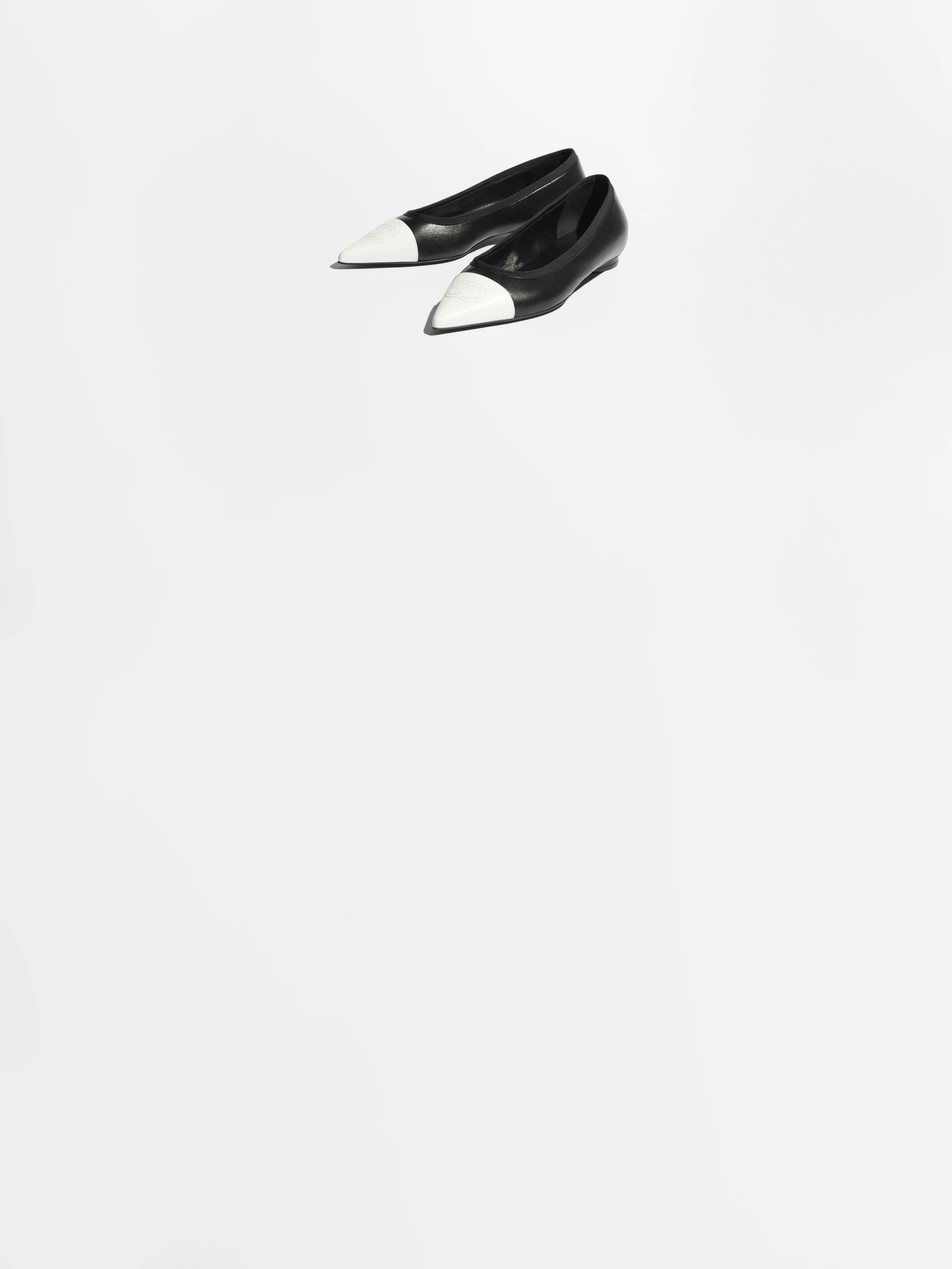 Ballet flats - Iridescent lambskin & lambskin, black & white — Fashion | CHANEL | Chanel, Inc. (US)