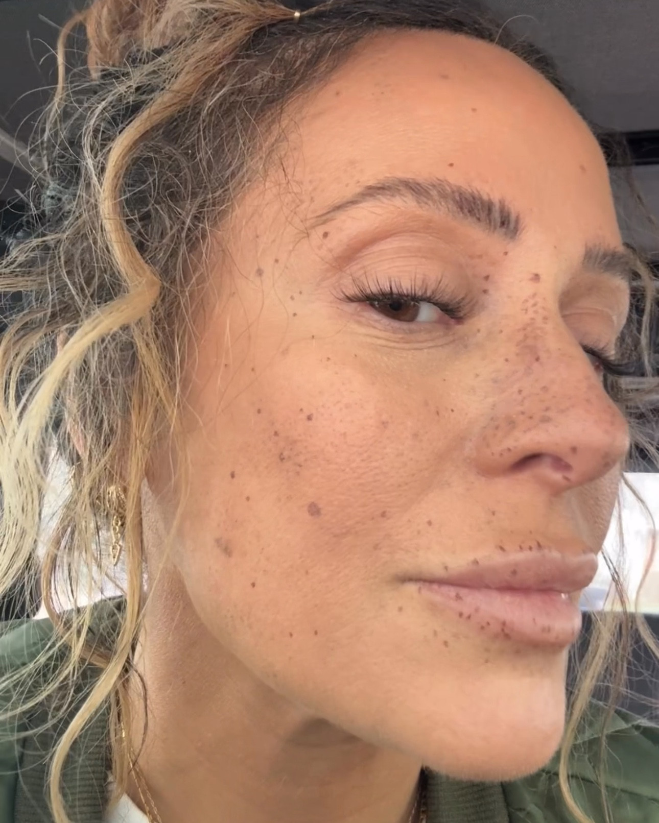 2 in 1 Freckle Stamp Pen Waterproof for Natural Lifelike Faux Freckle Stamp Long Lasting Quick Dry Magic Fake Freckles Stain Marker Pen for Sunkissed Makeup Dark Brown | summer makeup 

#LTKgrwm #LTKBeauty #LTKOver40
