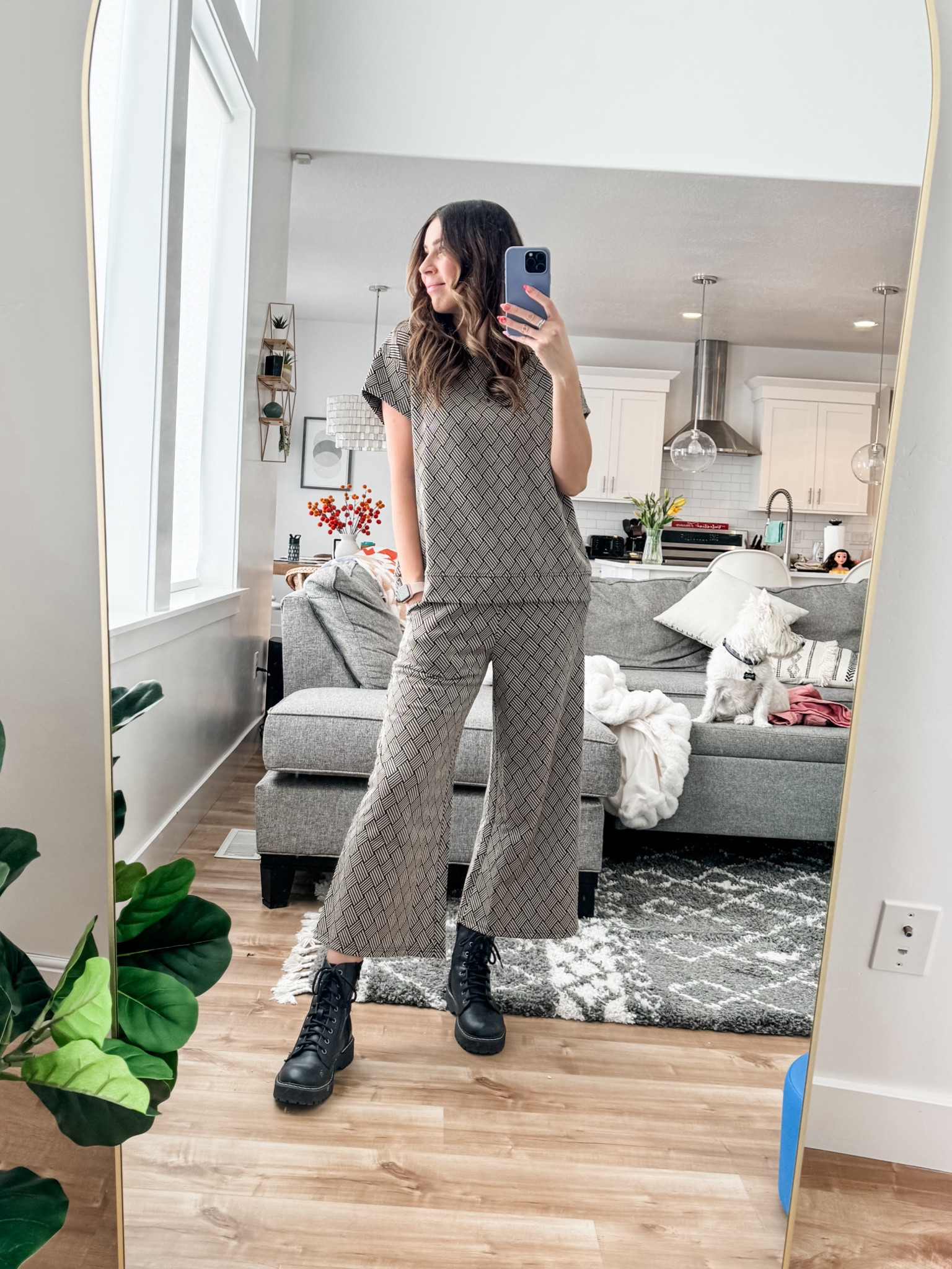 I love this neutral matching set so much. Top is oversized. I am wearing a S on top and a M on bottom. Bottoms are so flattering!

#LTKstyletip #LTKfindsunder50 #LTKworkwear