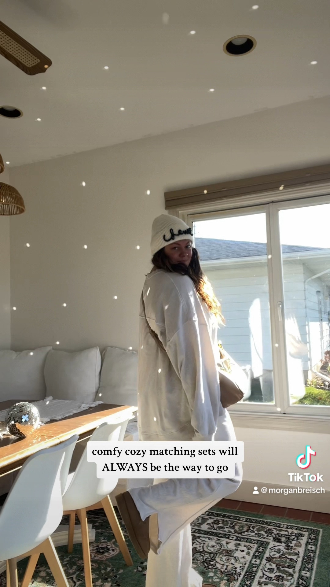 comfy cozy essential 

#LTKfindsunder100 #LTKstyletip #LTKHoliday